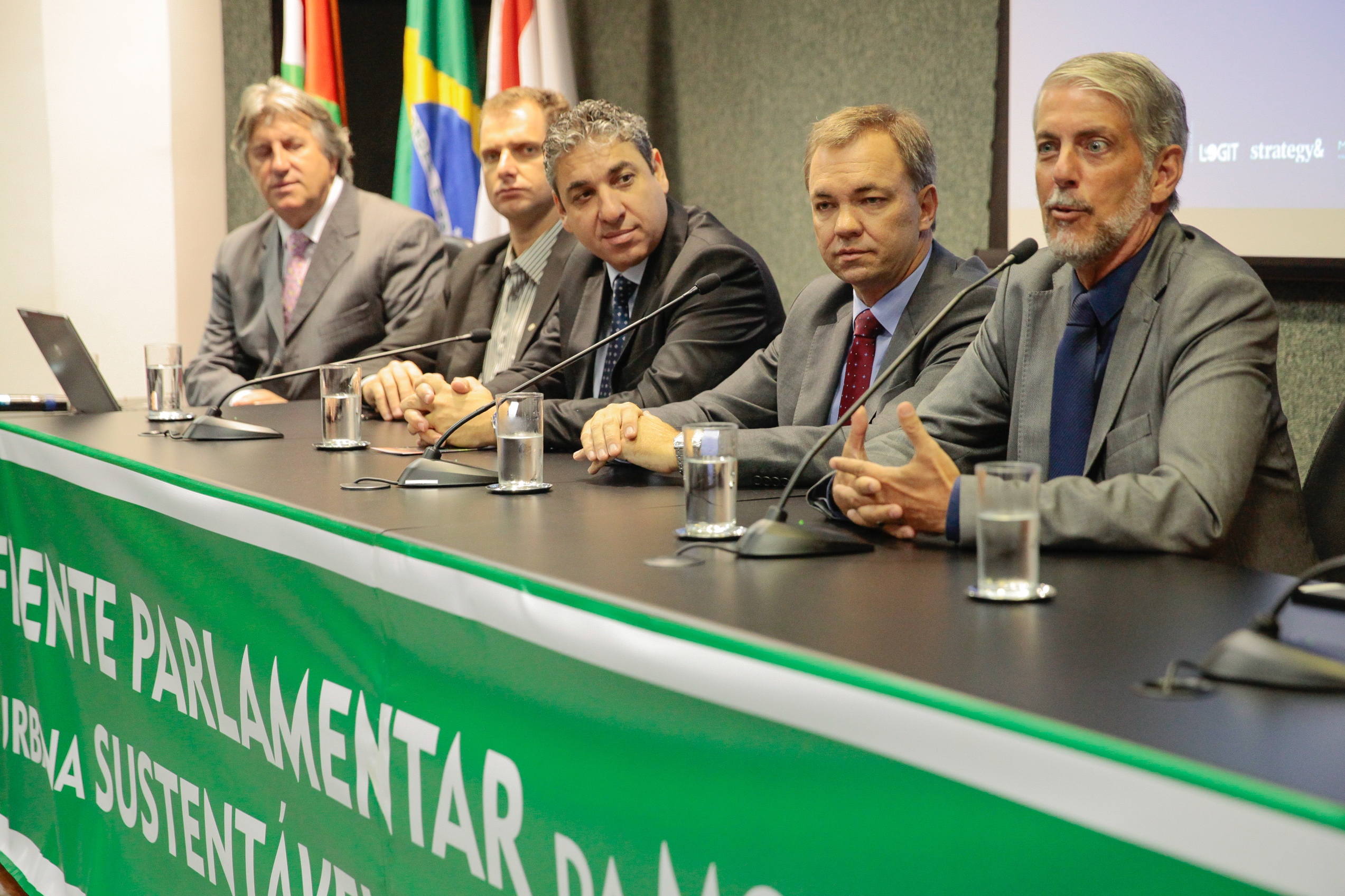 Lançamento da Frente Parlamentar da Mobilidade Sustentável da Grande Florianópolis. Foto: Miriam Zomer/Agência AL