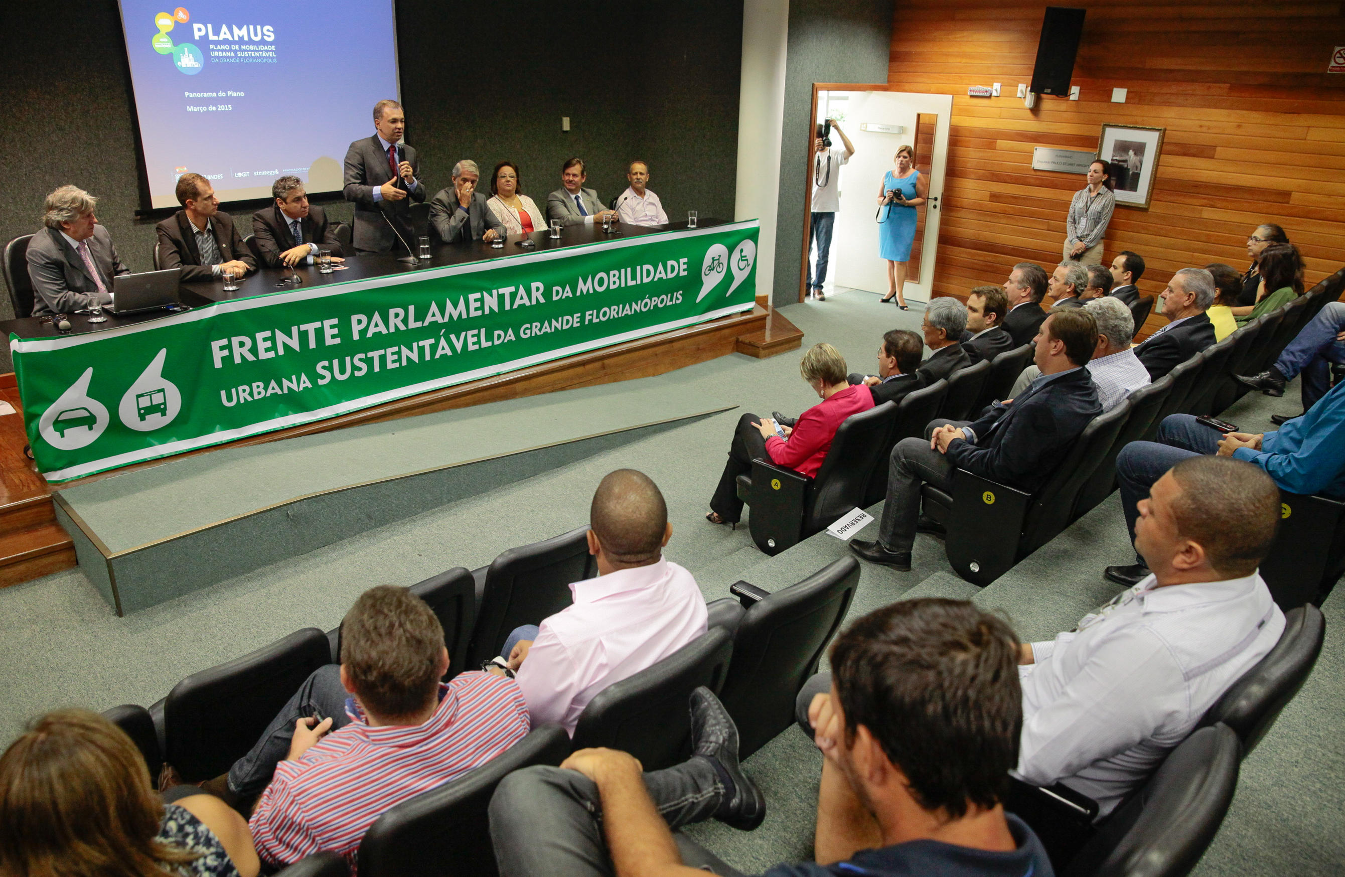 Lançamento da Frente Parlamentar da Mobilidade Sustentável da Grande Florianópolis. Foto: Miriam Zomer/Agência AL