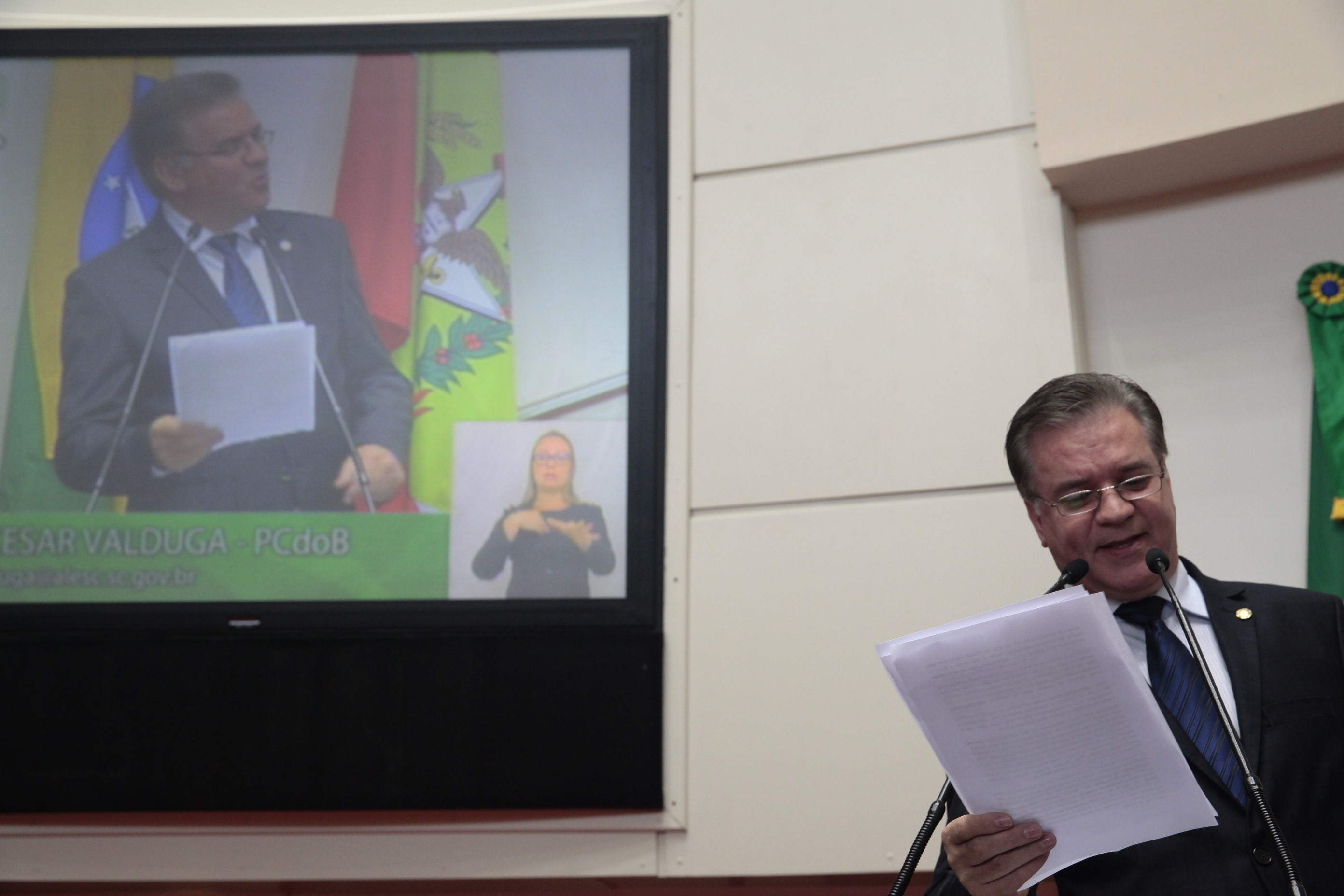 Deputado César Valduga (PCdoB) Sessão Ordinária. Foto: Eduardo Guedes de Oliveira / Agência AL