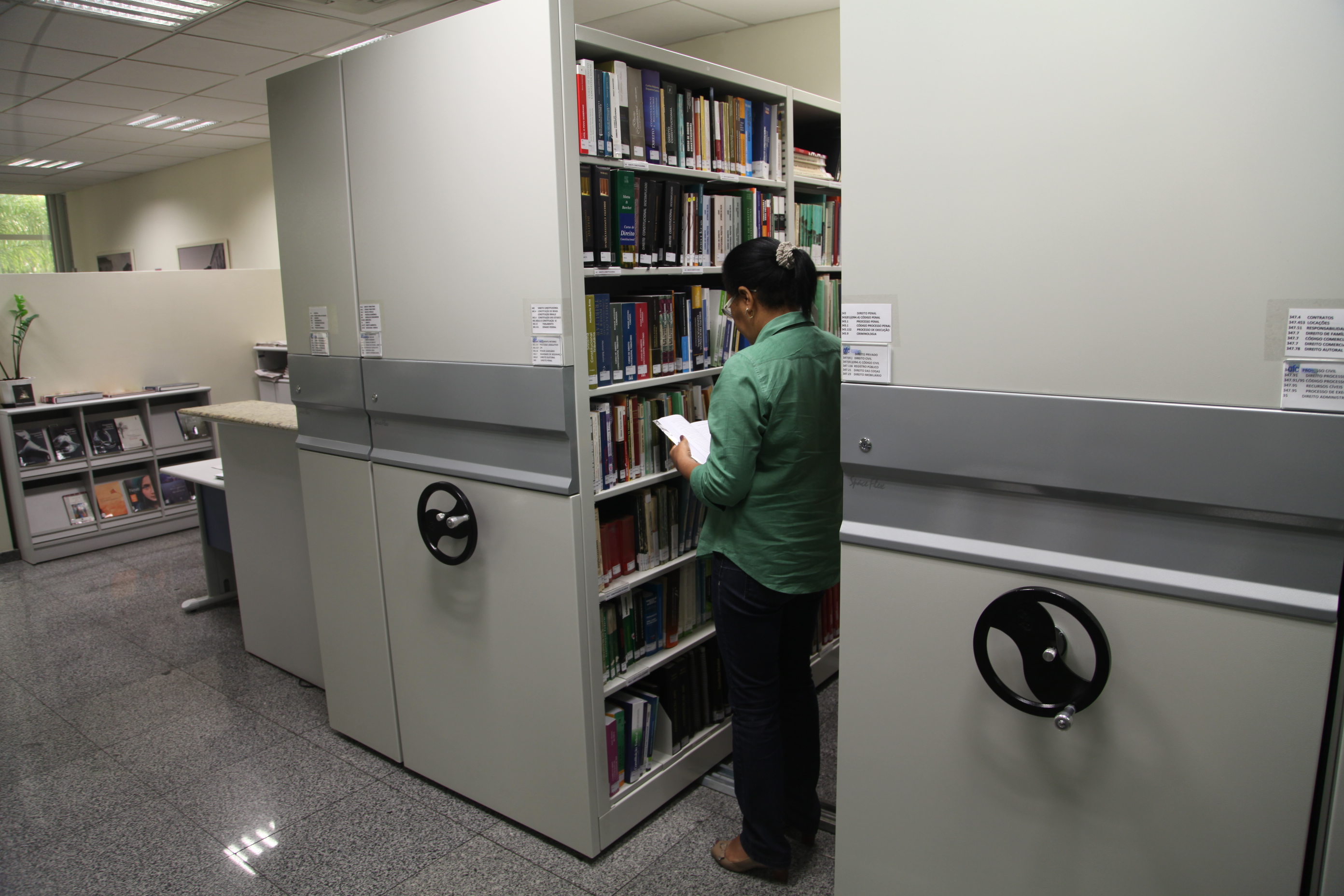 Biblioteca oferece acervo técnico. Foto: Humberto Gesser/Agência AL