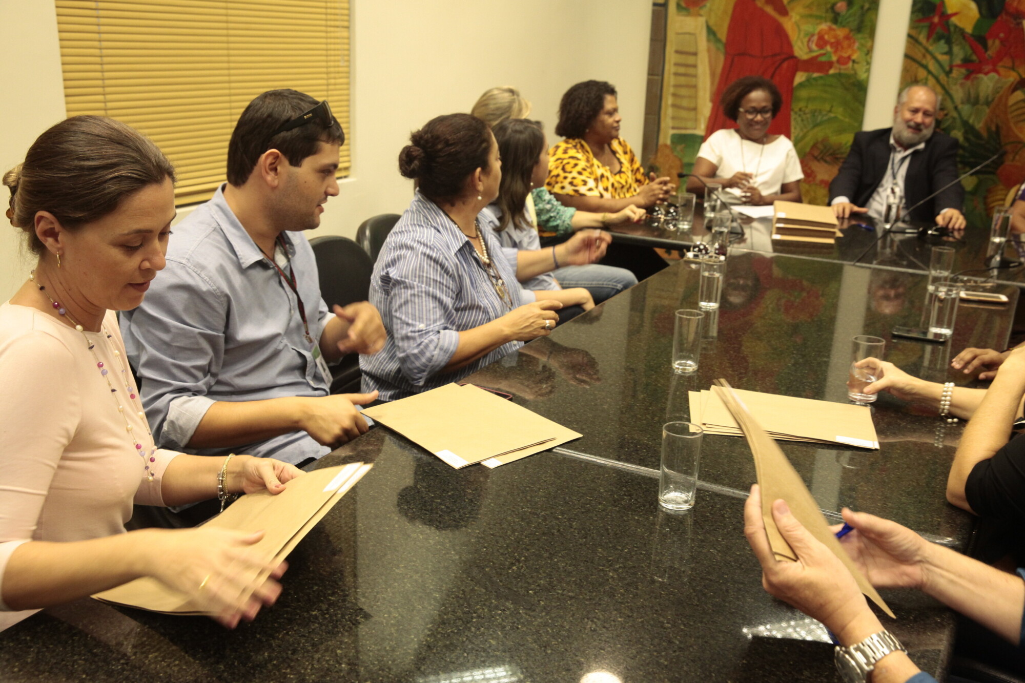 Programa Antonieta de Barros analisa inscrições de novos estagiários
