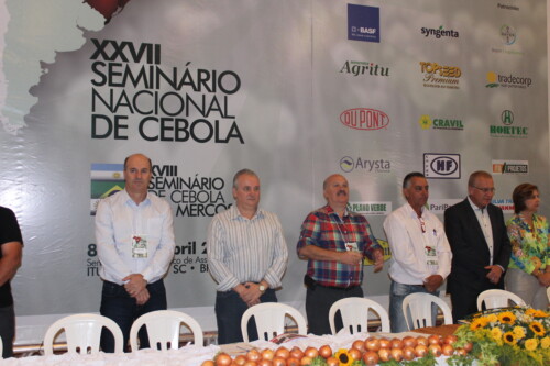 Zé Milton participa do 27º seminário nacional da cebola