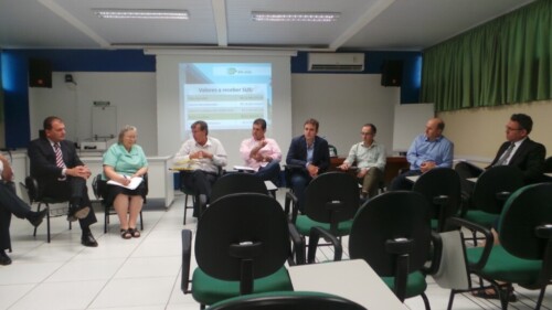 Deputados querem solução para Hospital São José