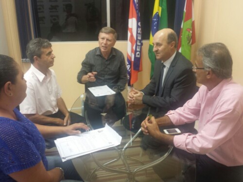 Zé Milton consegue kit transposição para Águas Mornas