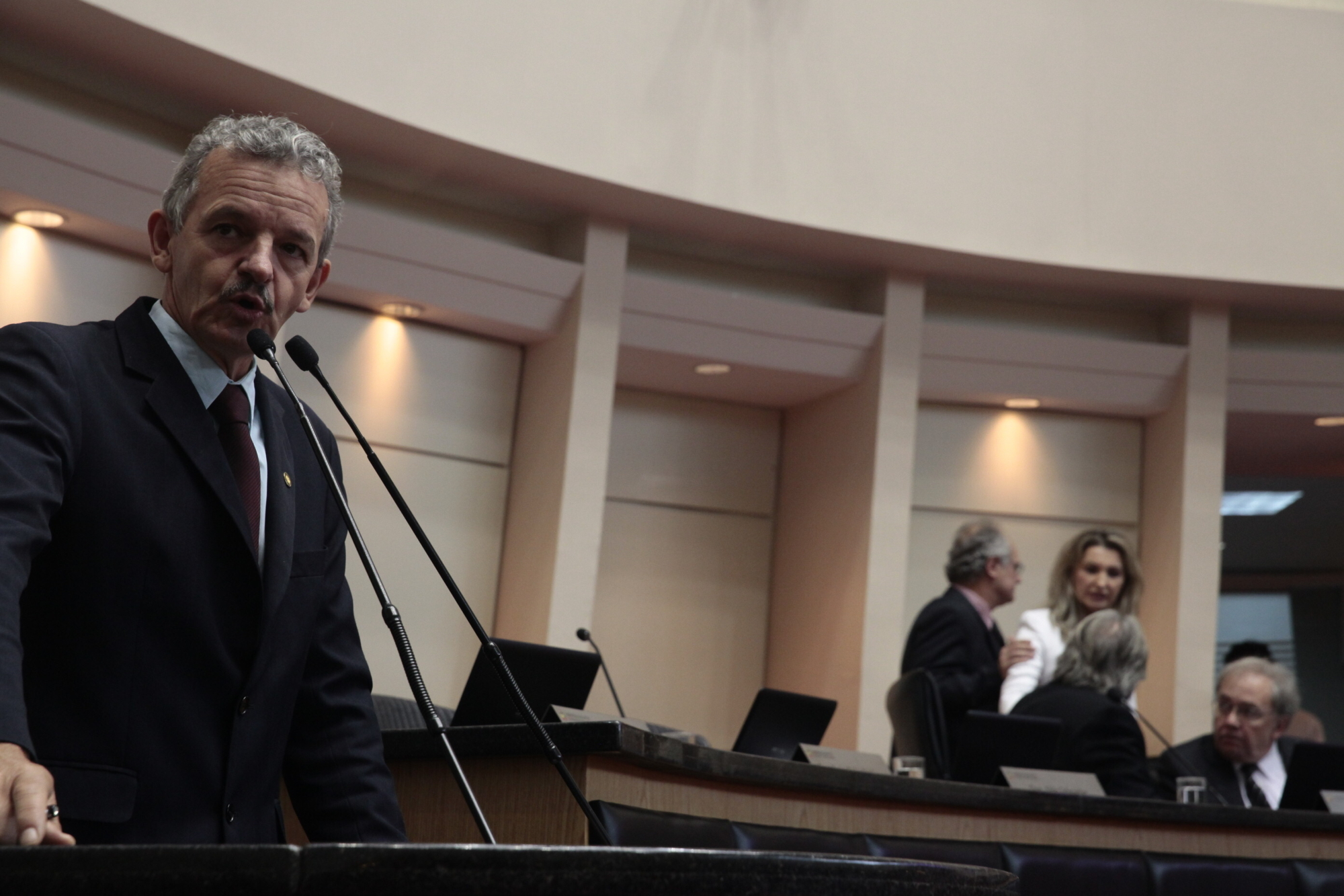 Aprovado projeto que obriga restaurantes a informar origem de pescados