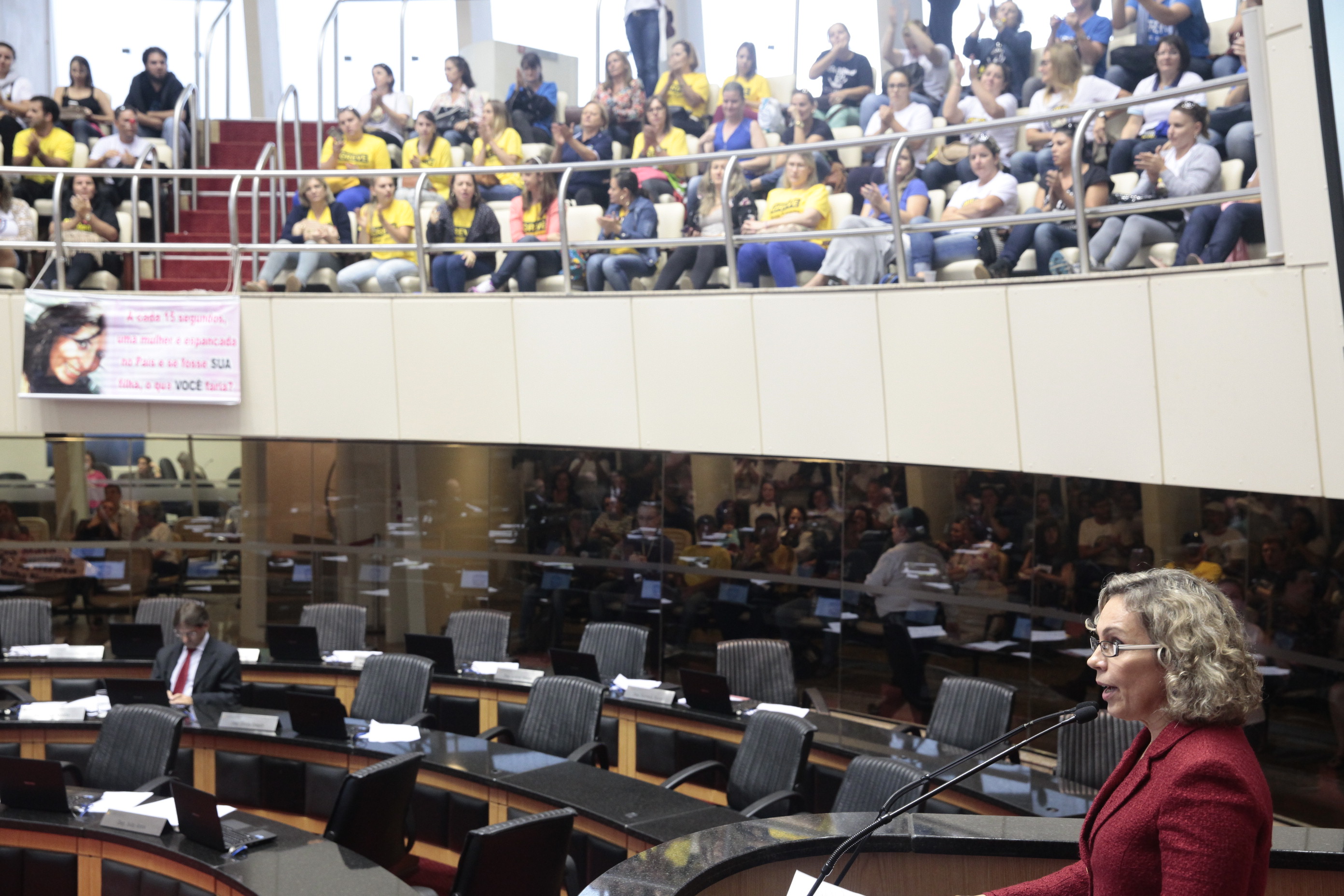 Deputada Ana Paula Lima (PT) Sessão Ordinária - Plenário Osni Régis. Foto: Eduardo Guedes/Agência AL