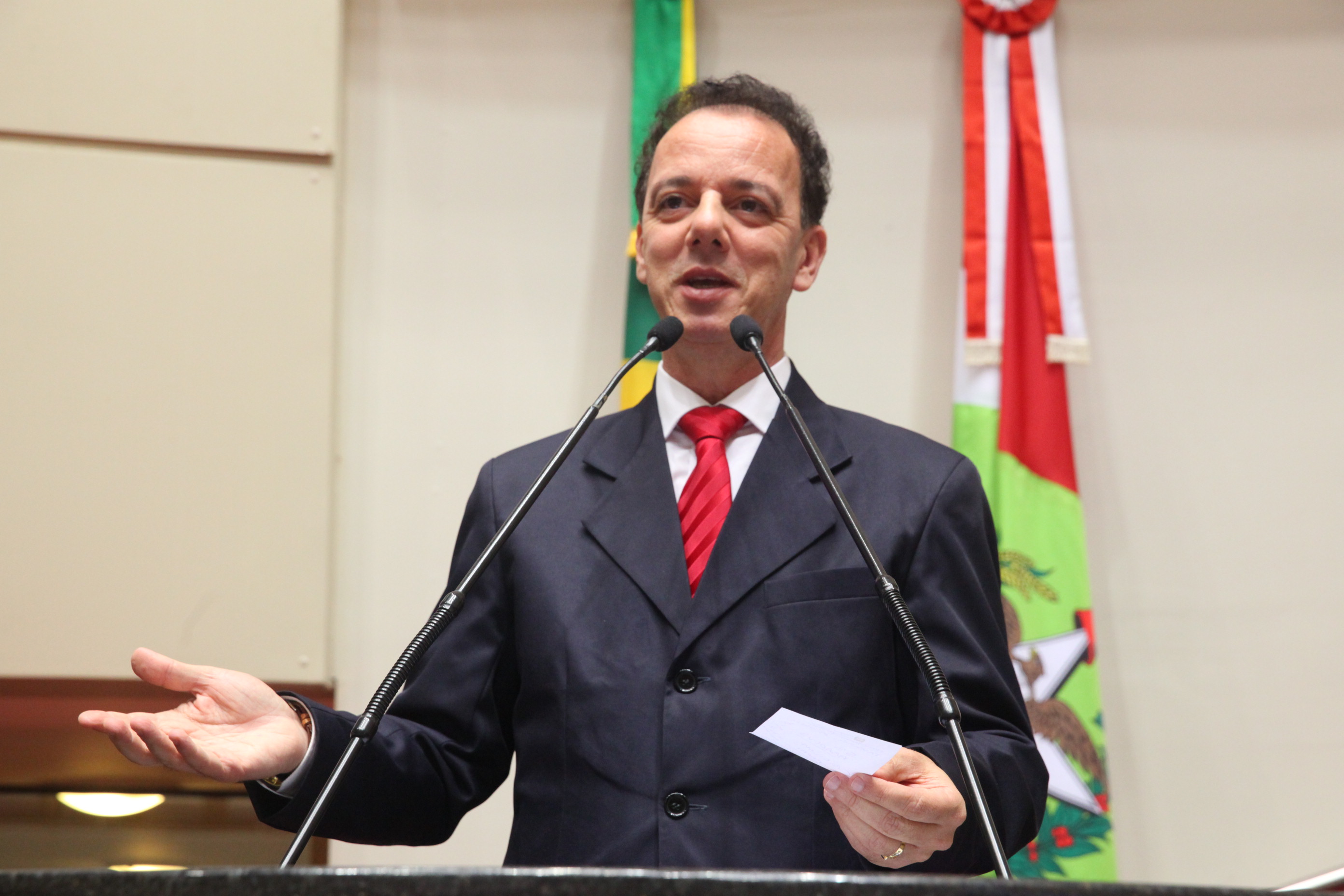 Deputado Ismael dos Santos (PSD)  - Sessão Ordinária - Plenário. Foto :Eduardo Guedes de Oliveira / Agência AL