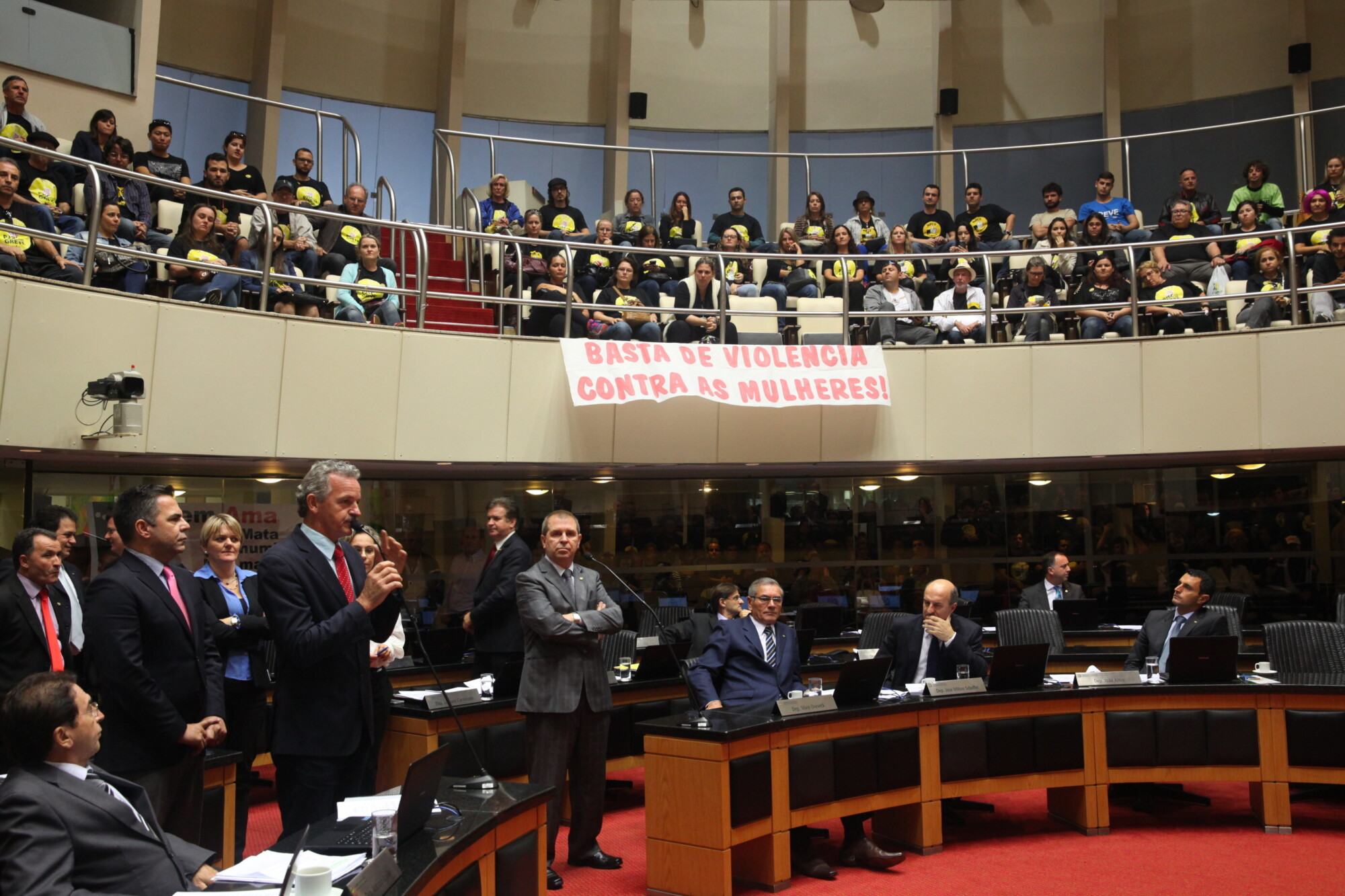 Deputados aprovam admissibilidade de medida que revoga MP dos ACTs