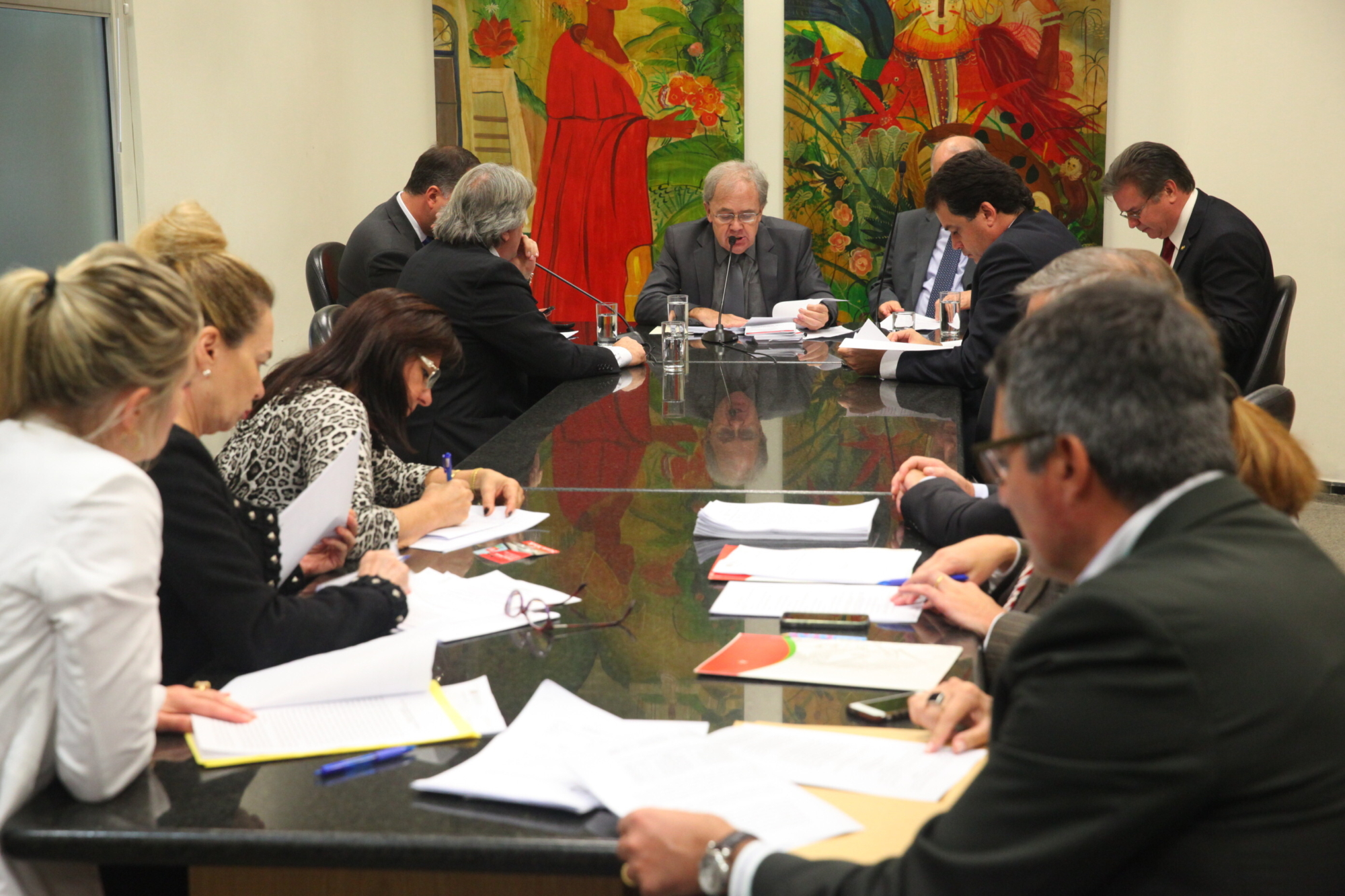 Deputados apresentam propostas para revisão do Pacto Federativo