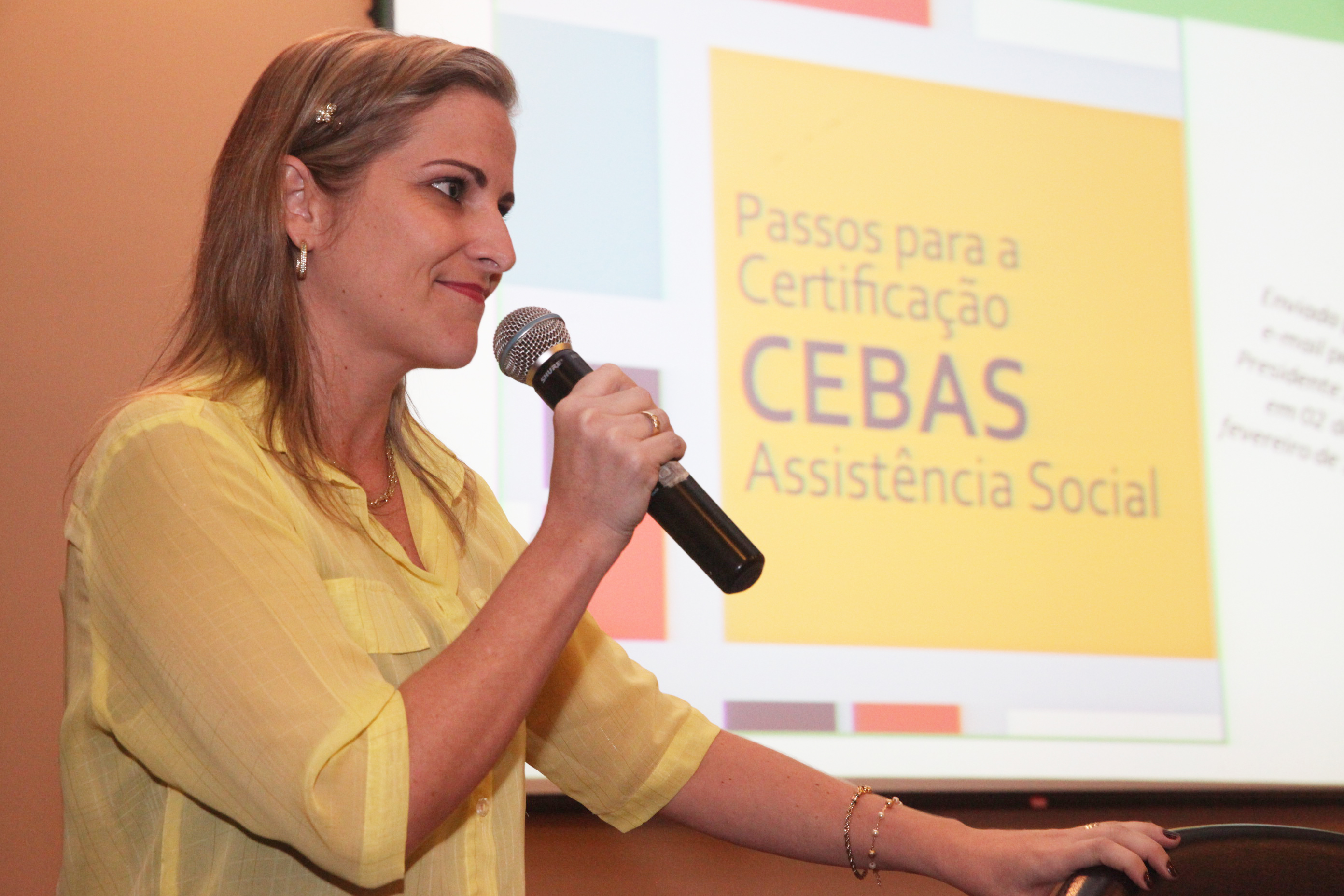 Danielle Zanella - Diretora Administrativa da APAE-SC. Seminário Pessoa com Deficiência. Foto: Fábio Queiroz / Agência AL