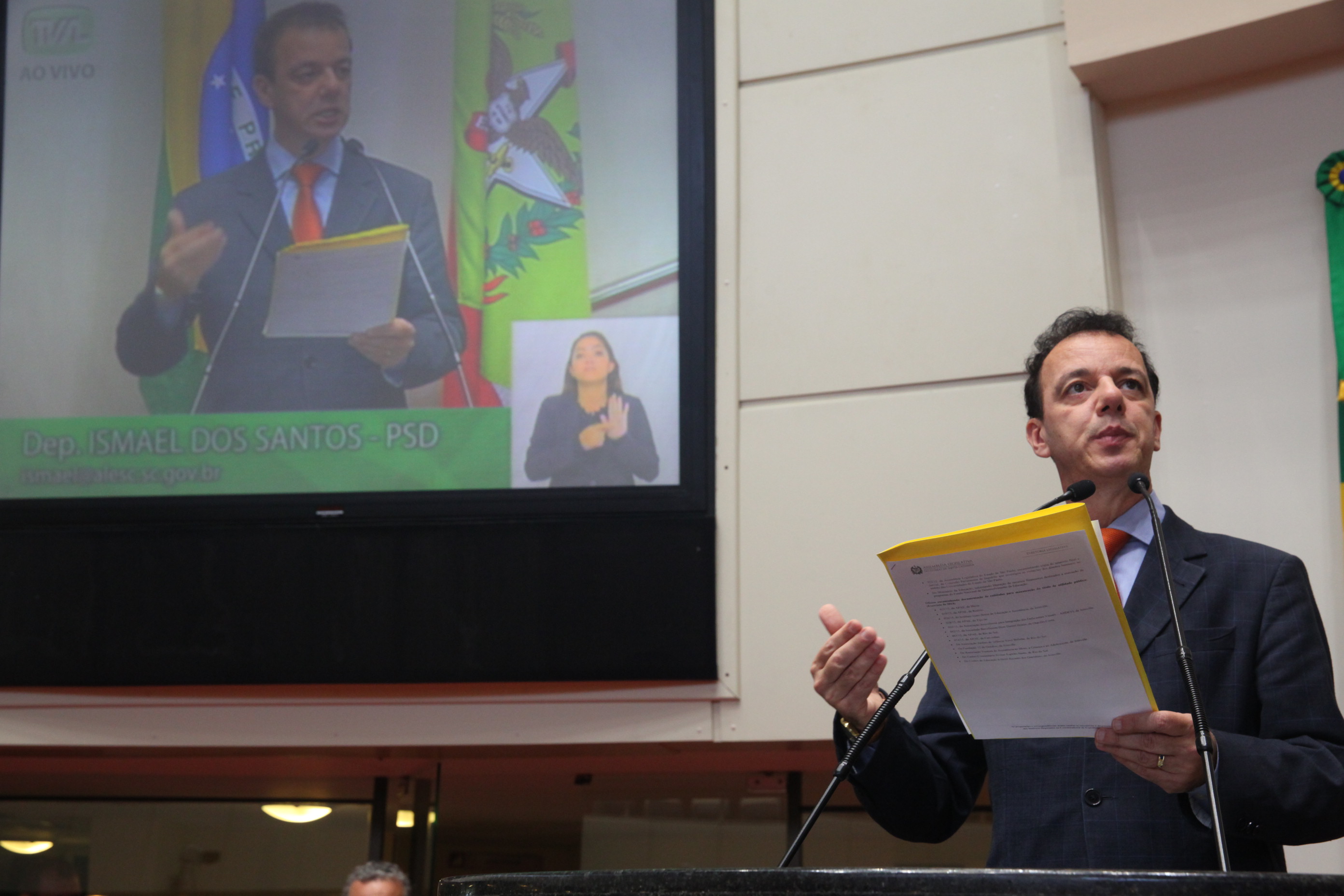 Deputado Ismael dos Santos (PSD)  -  Sessão Ordinária - Plenário Osni Régis. Foto: Eduardo Guedes de Oliveira / Agência AL