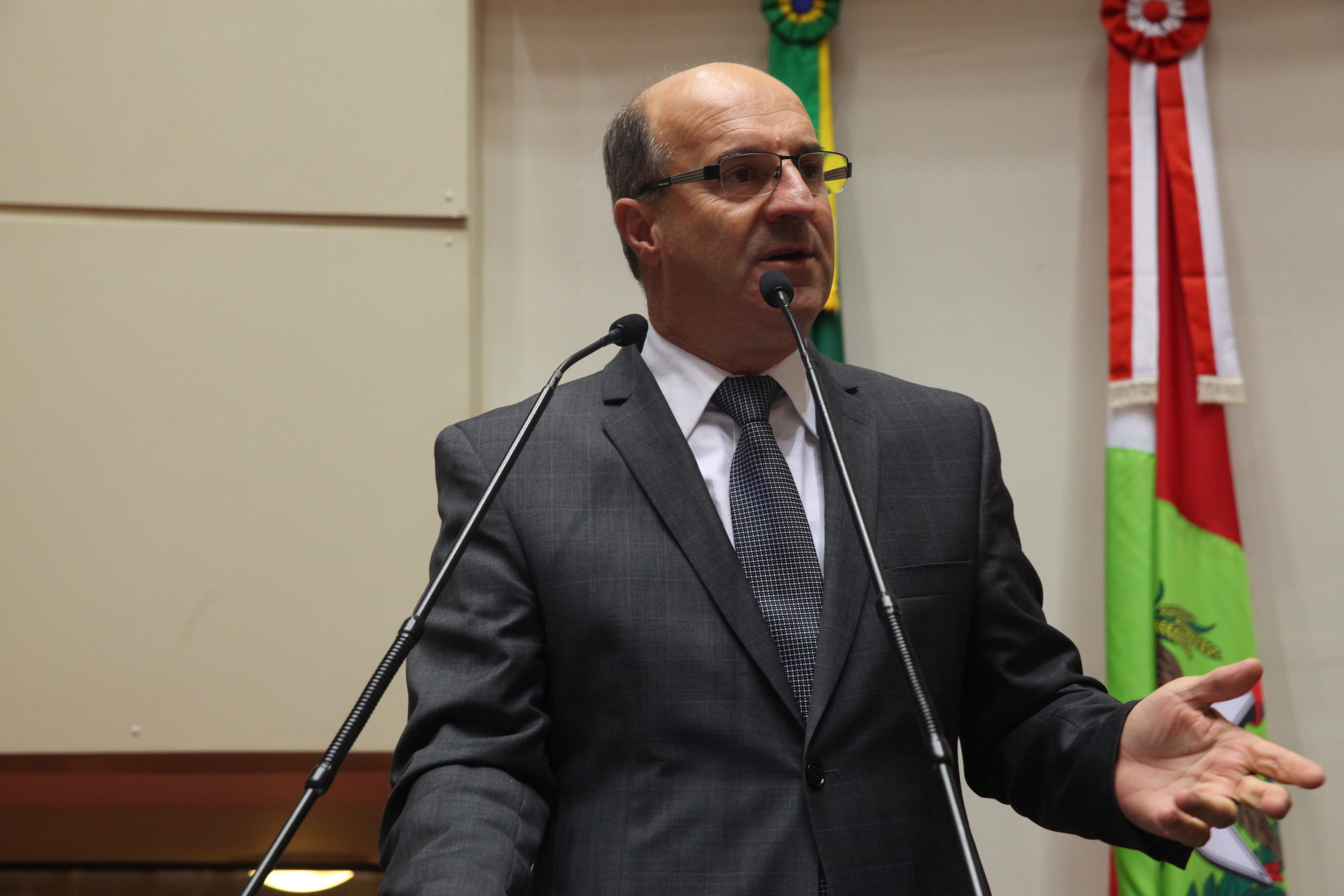 Deputado José Milton Scheffer (PP) - Sessão Ordinária - Plenário Osni Régis. Fotos: Eduardo Guedes de Oliveira / Agência AL