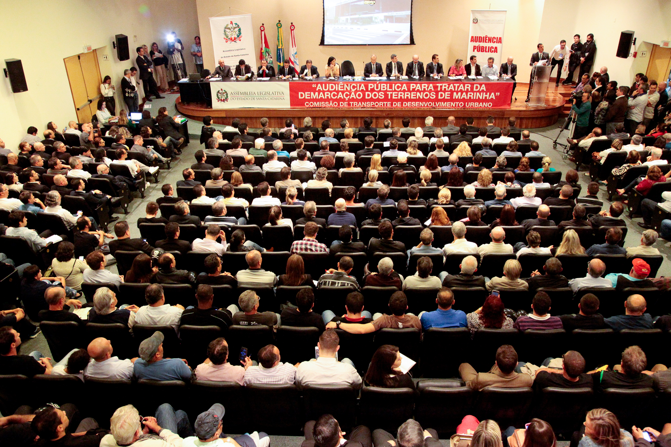 Audiência Pública da Comissão de Transportes, sobre a Demarcação dos Terrenos de Marinha. Foto: Miriam Zomer/Agência AL