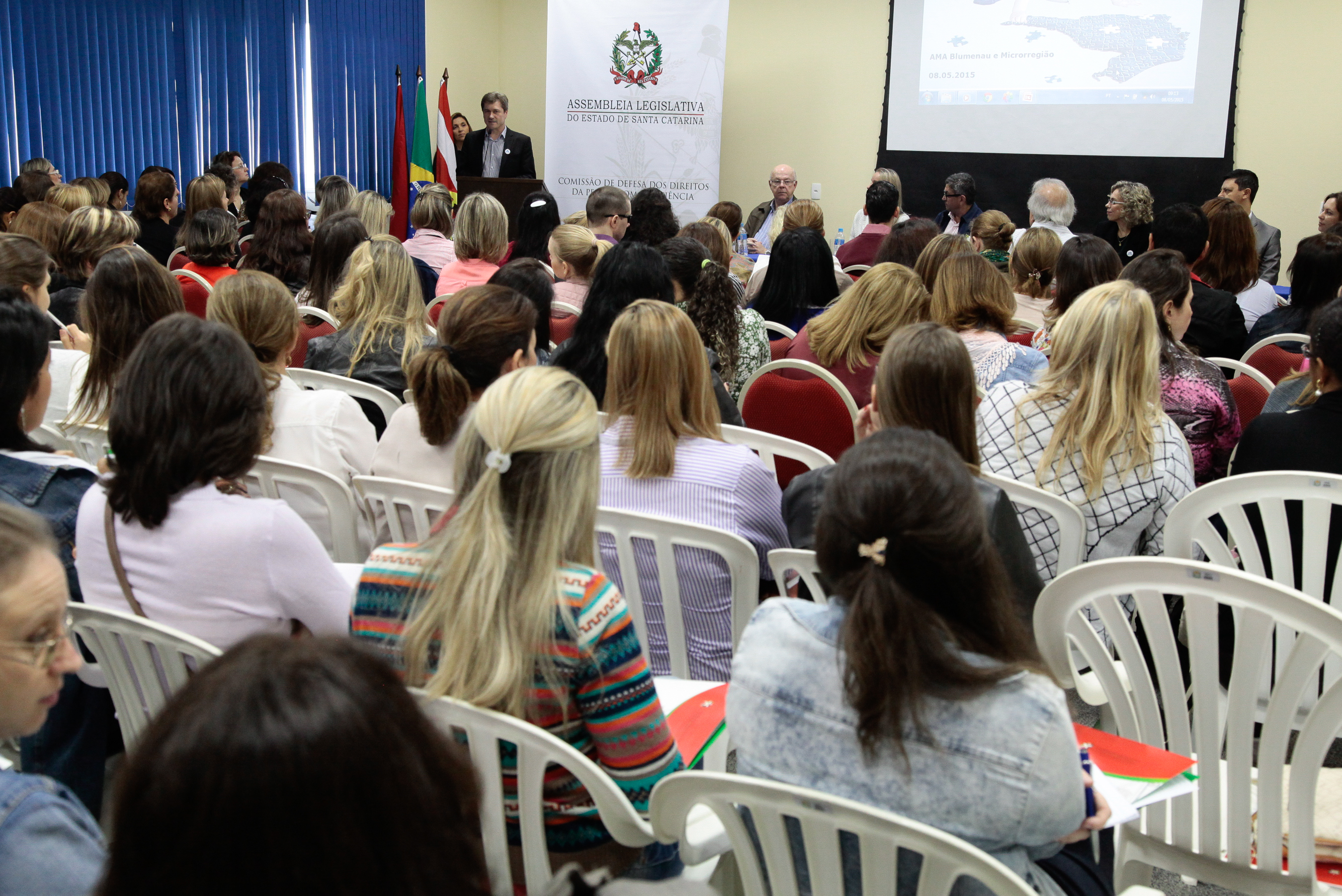 Seminário Descentralizado de Estudo e Conscientização sobre o Autismo - Blumenau.  Foto:Miriam Zomer/Agência AL