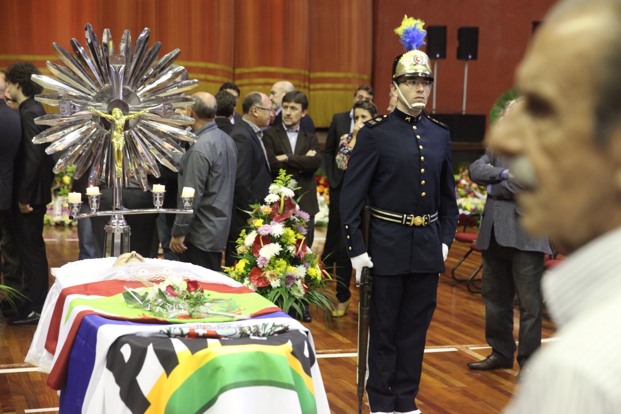 Corpo do senador Luiz Henrique da Silveira é velado em Joinville