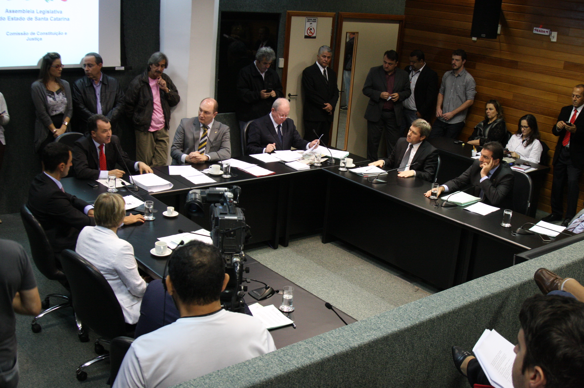 Comissão de Constituição e Justiça.