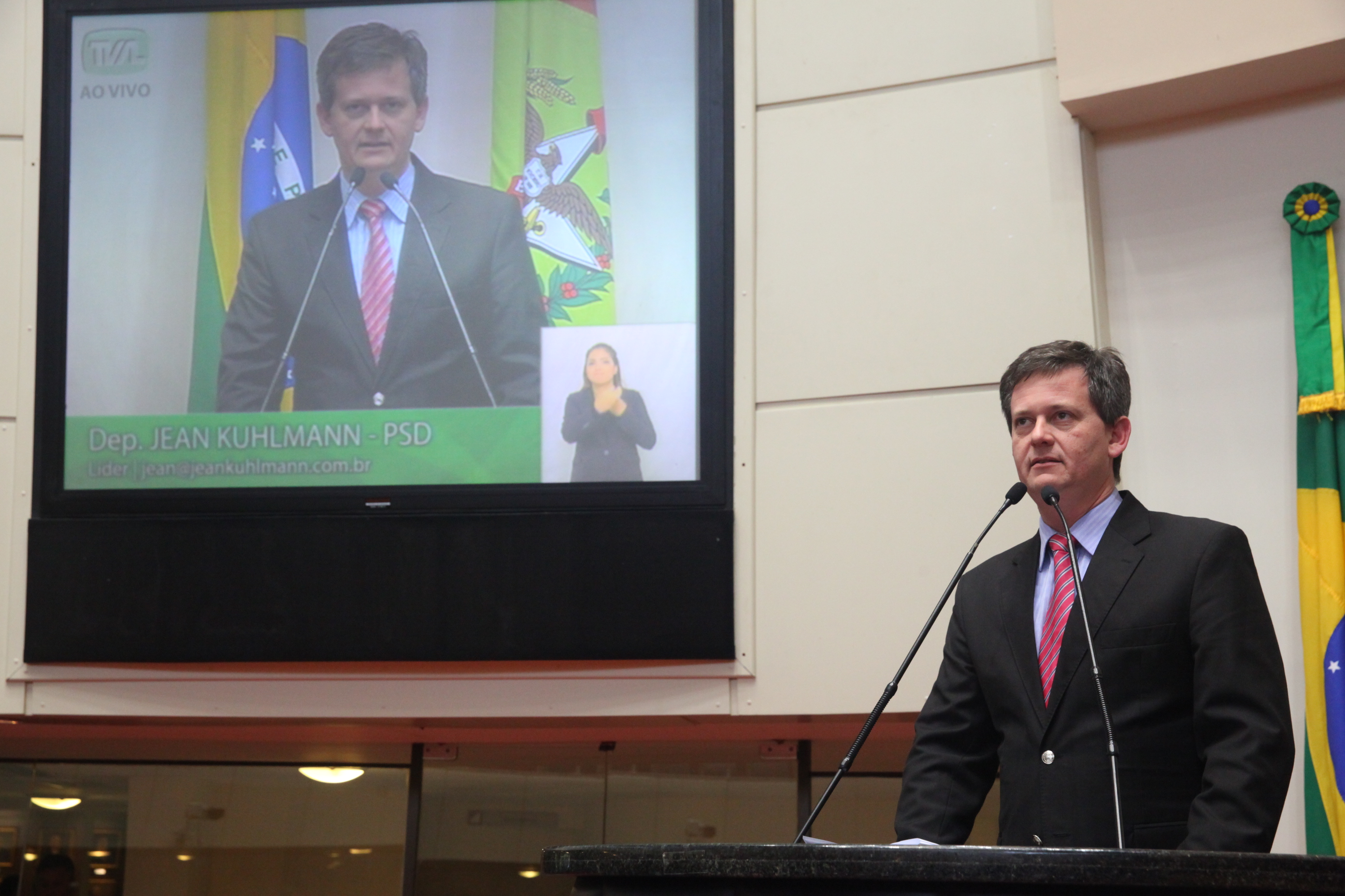 Deputado Jean Kulhmann (PSD) - Plenário. Foto: Eduardo Guedes de Oliveira / Agência AL