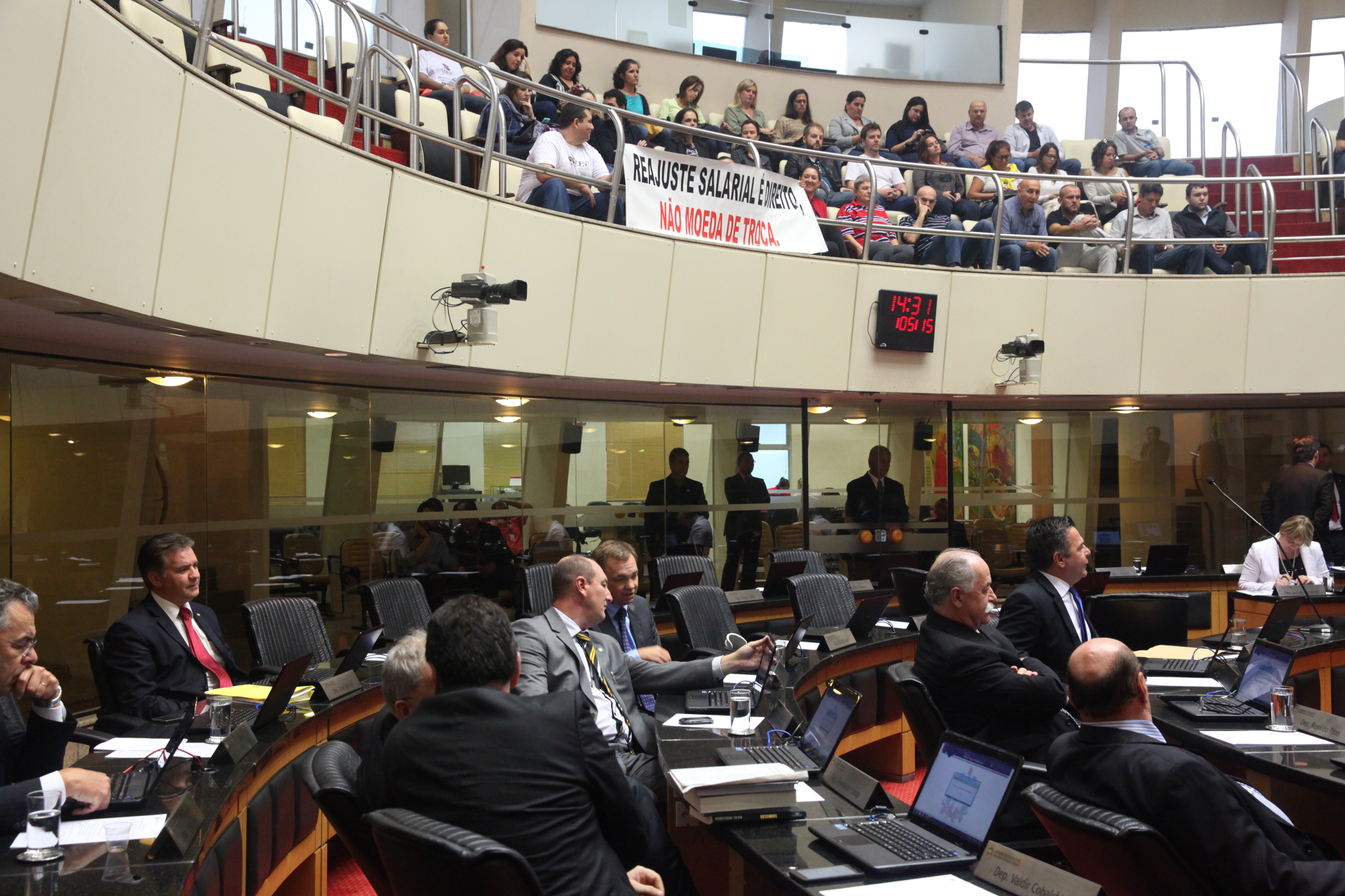 Plenário Osni Régis. Fotos: Eduardo Guedes de Oliveira / Agência AL