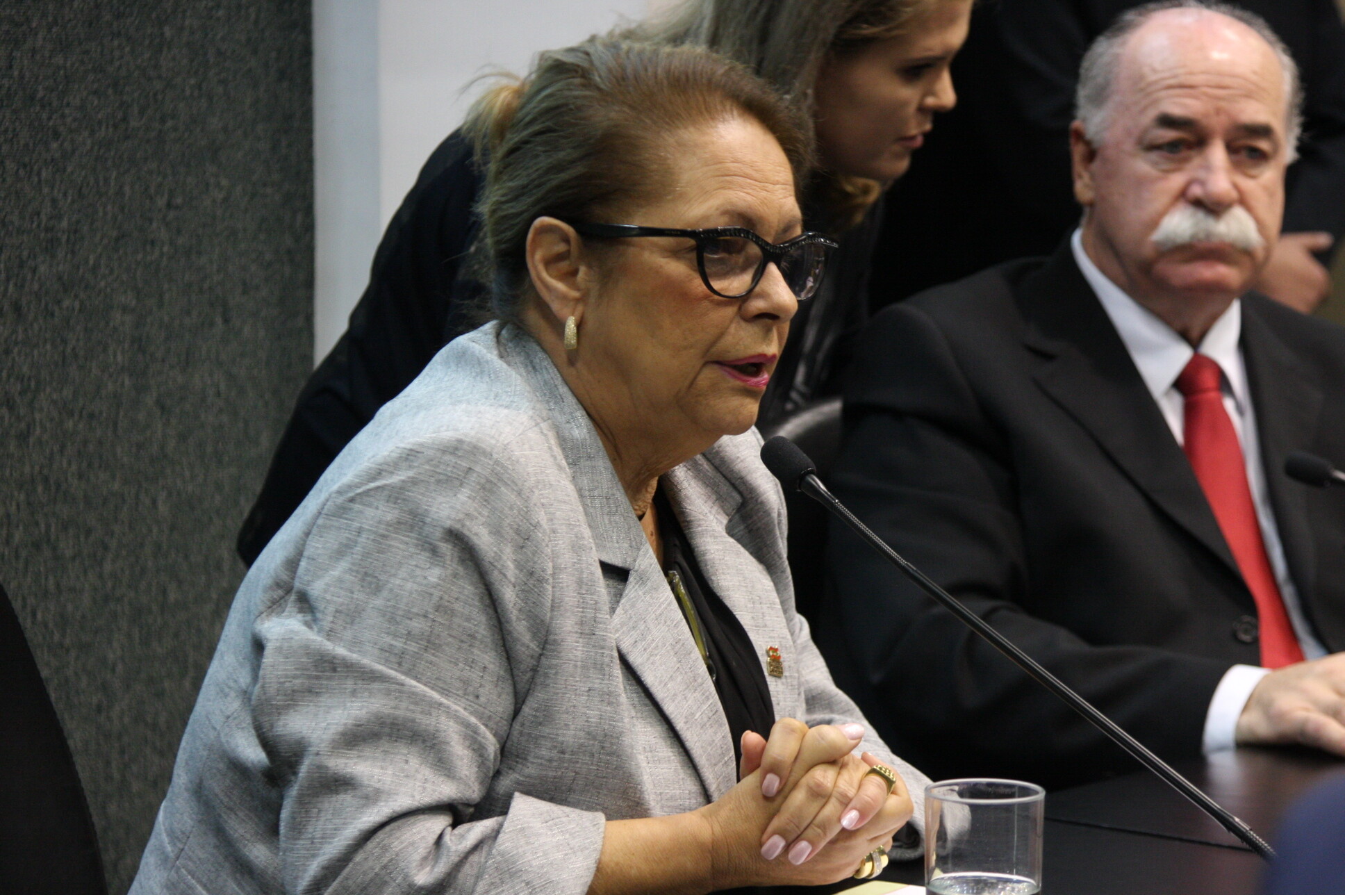 Secretaria de Justiça e Cidadania dá explicações a parlamentares