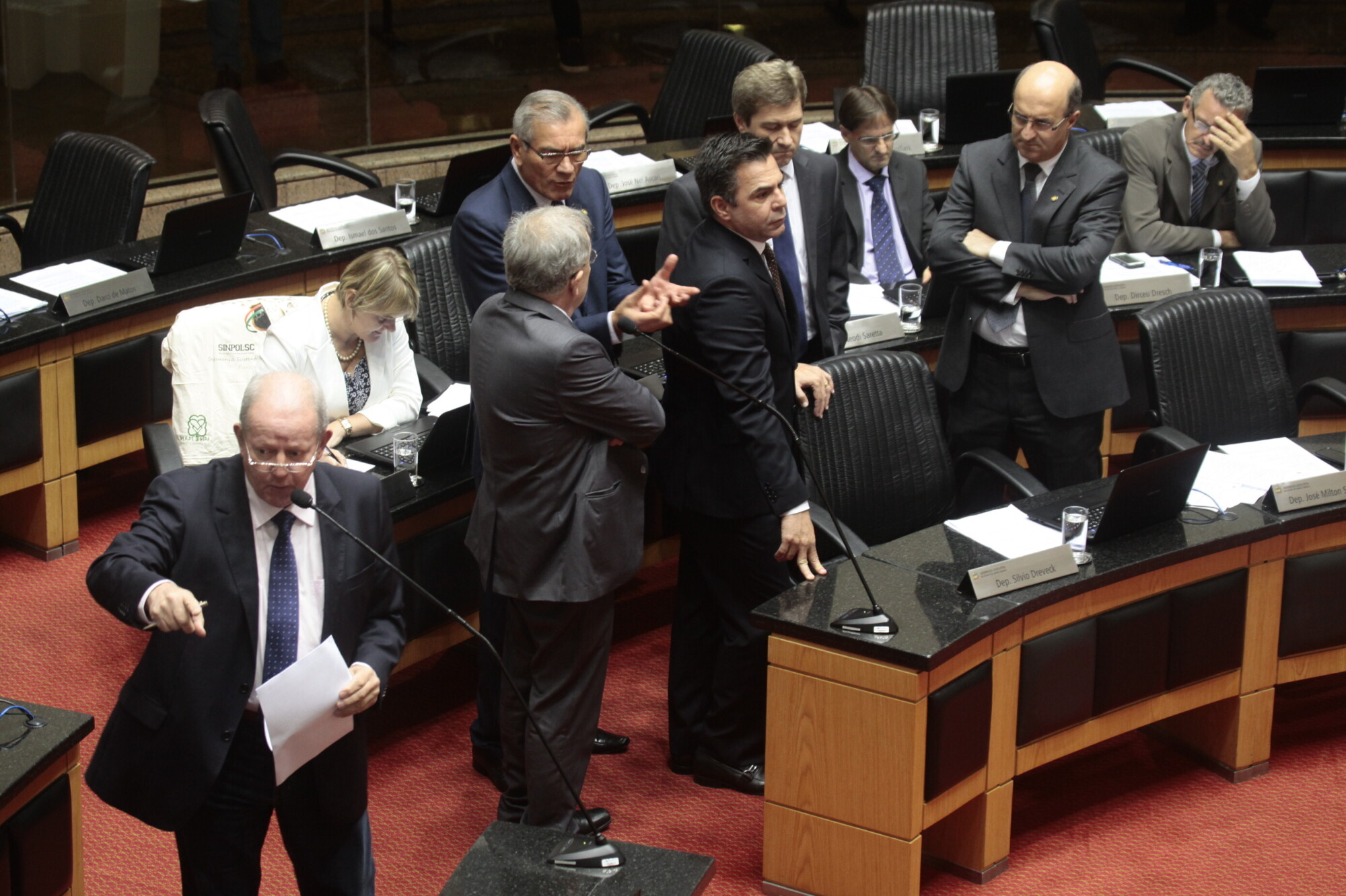 PMDB fecha questão para aumentar de 12% para 15% os gastos com saúde