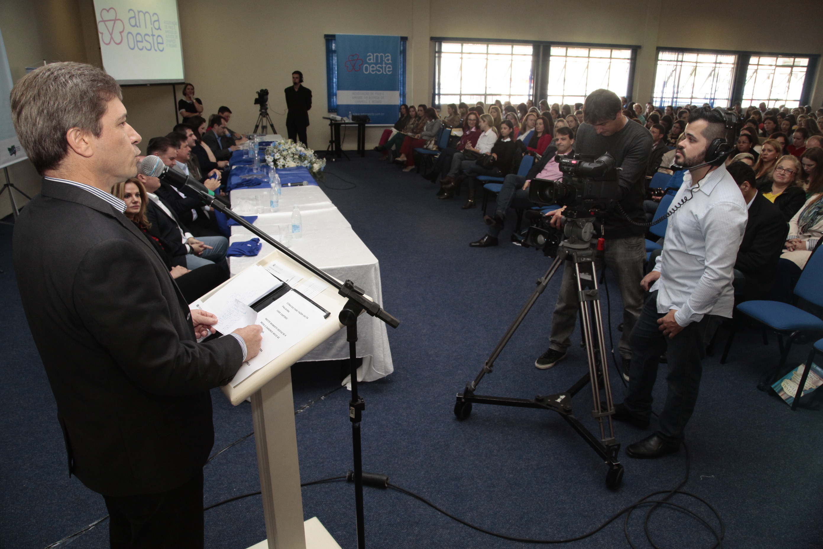 Deputado José Nei Ascari (PSD). Seminário Descentralizado de Estudo e Conscientização sobre o Autismo - Chapecó.  Foto: Miriam Zomer/Agência AL