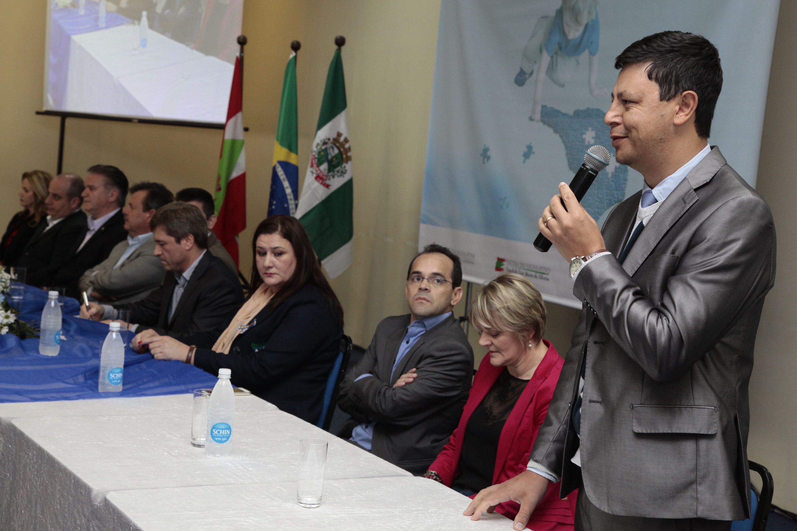 Seminário Descentralizado de Estudo e Conscientização sobre o Autismo - Chapecó.  Antoninho Tiburcio, Coordenador da Escola do Legislativo. Foto: Miriam Zomer/Agência AL
