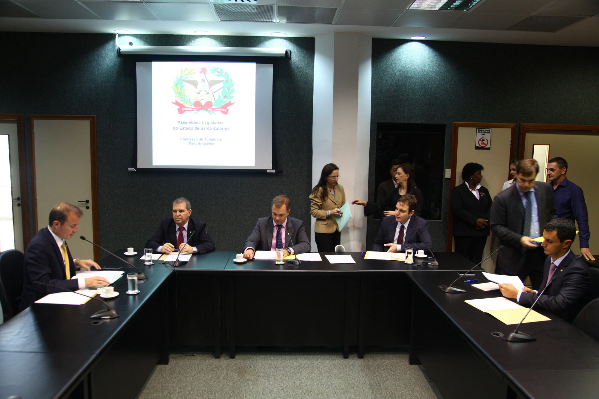 Deputados Gabriel Ribeiro, Maurício Eskudlark, Gean Loureiro (presidente), Ricardo Guidi e João Amin