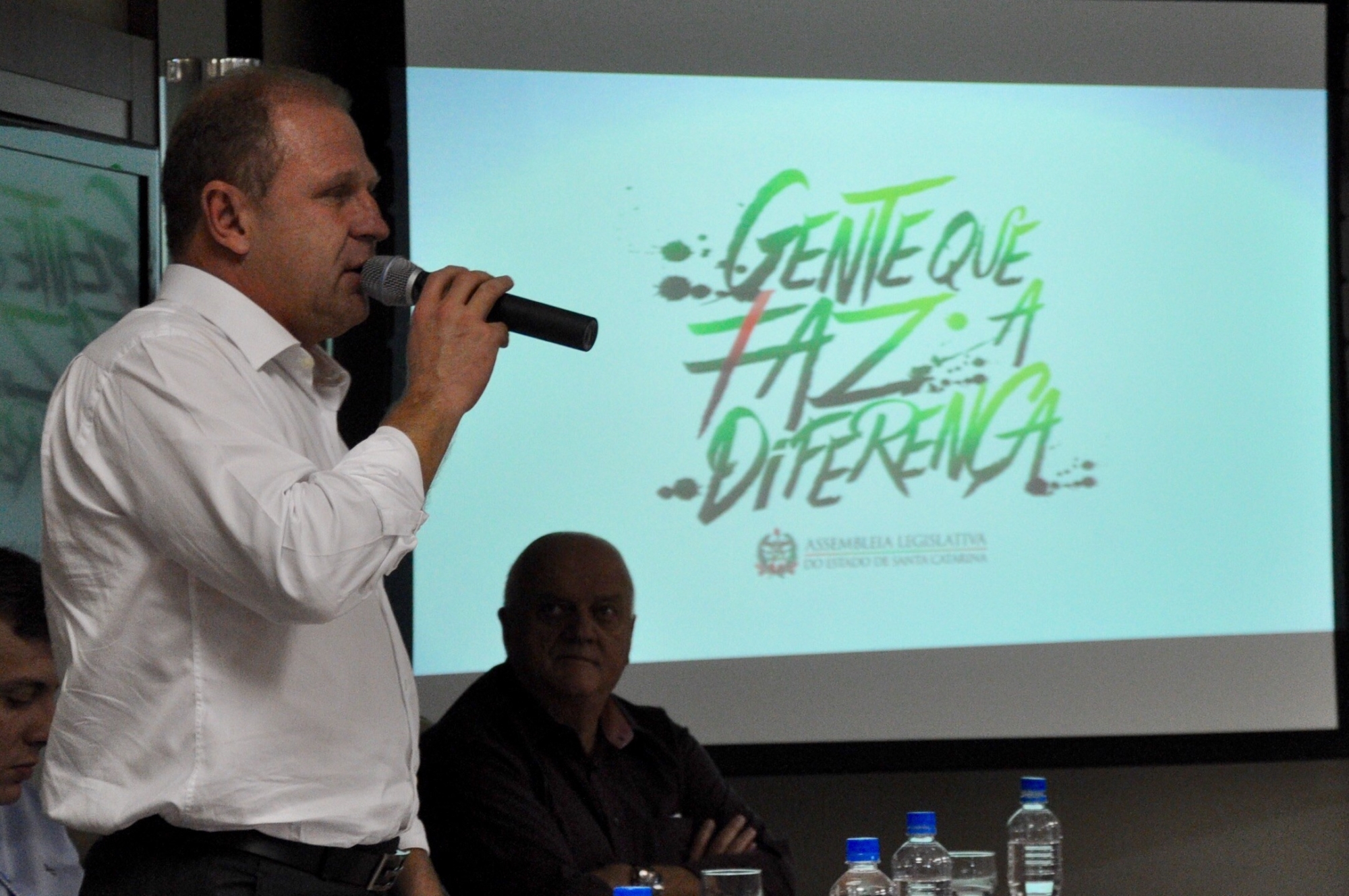 Merisio apresenta campanha “Gente que Faz a Diferença” a empresários de Tubarão