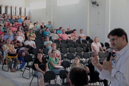 Saretta debate seguro defeso com pescadores do sul do Estado