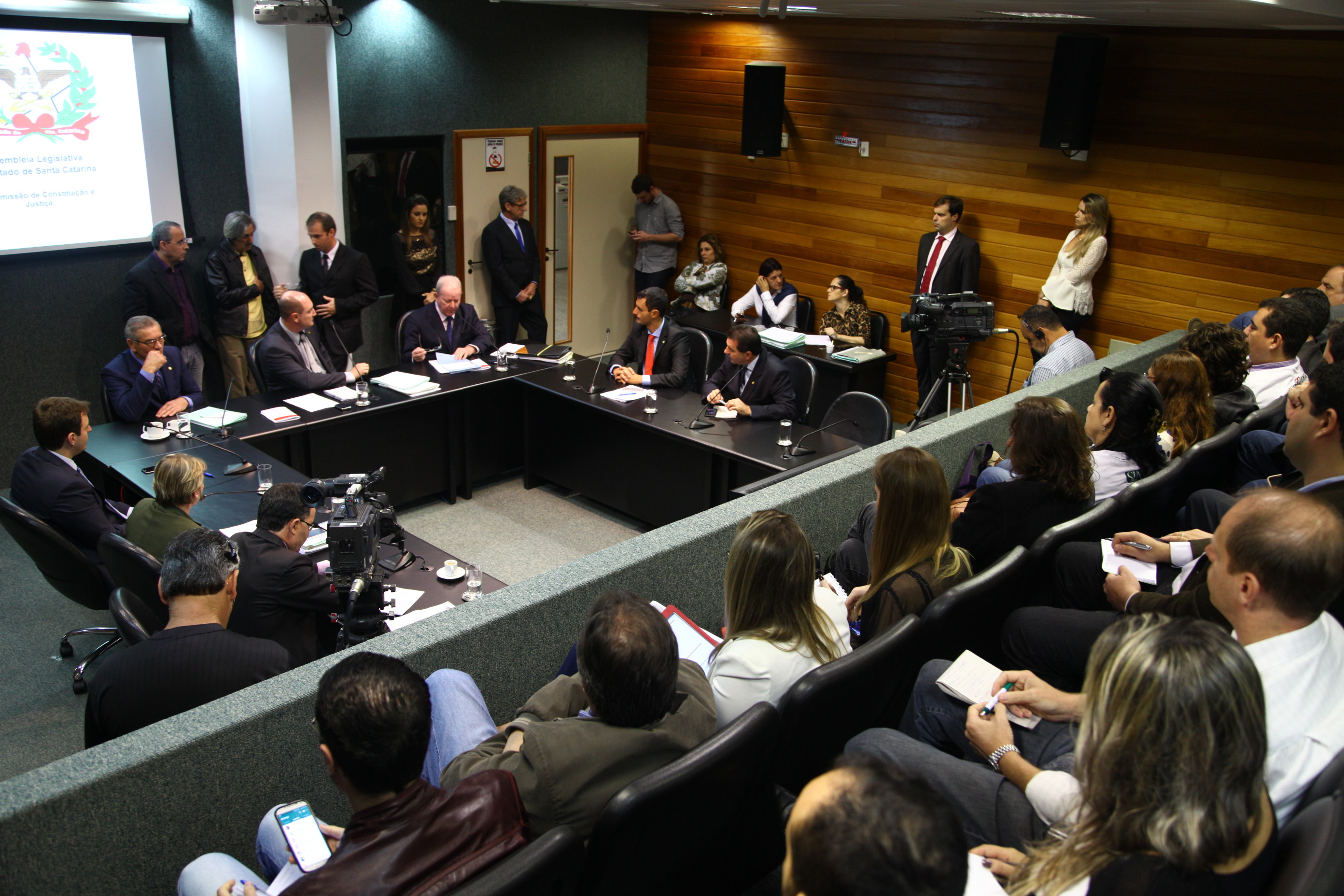 Comissão de Constituição e Justiça
