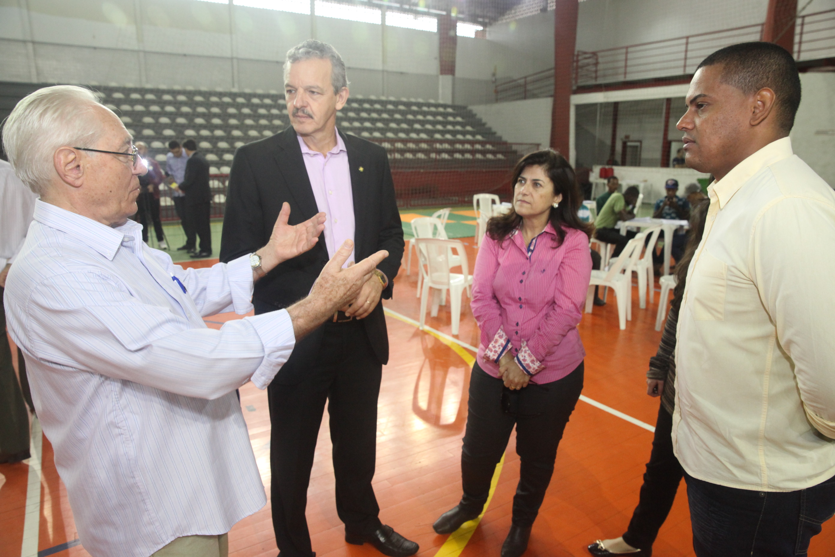 Comissão de Direitos Humanos da Alesc visita imigrantes haitianos e senegaleses recém chegados a Florianópolis. Foto: Fábio Queiroz / Agência AL