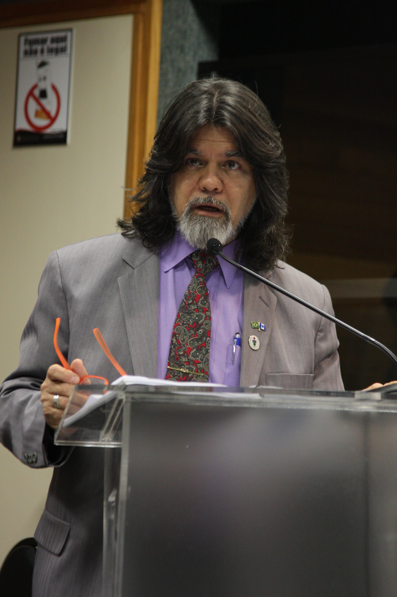 Audiência Pública sobre o gerenciamento costeiro de Jaguaruna. Nelson Gruber - professor da UFRGS. Comissão de Turismo e Meio Ambiente. Foto:Yuri Santos / Agência AL