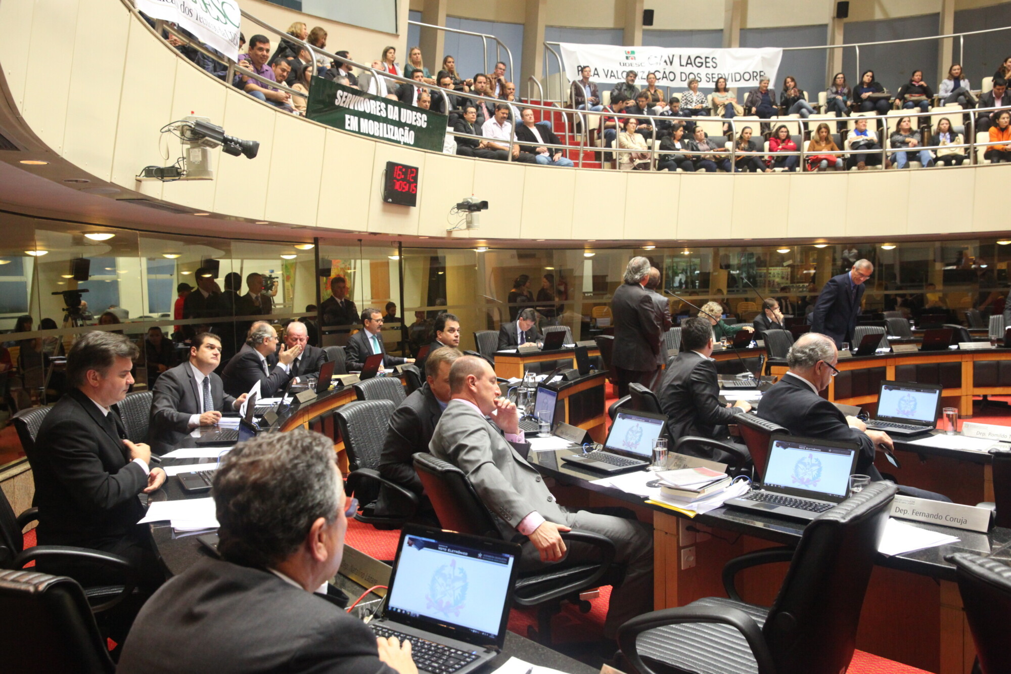 Assembleia aprova reajuste de 6,91% para os servidores da Udesc