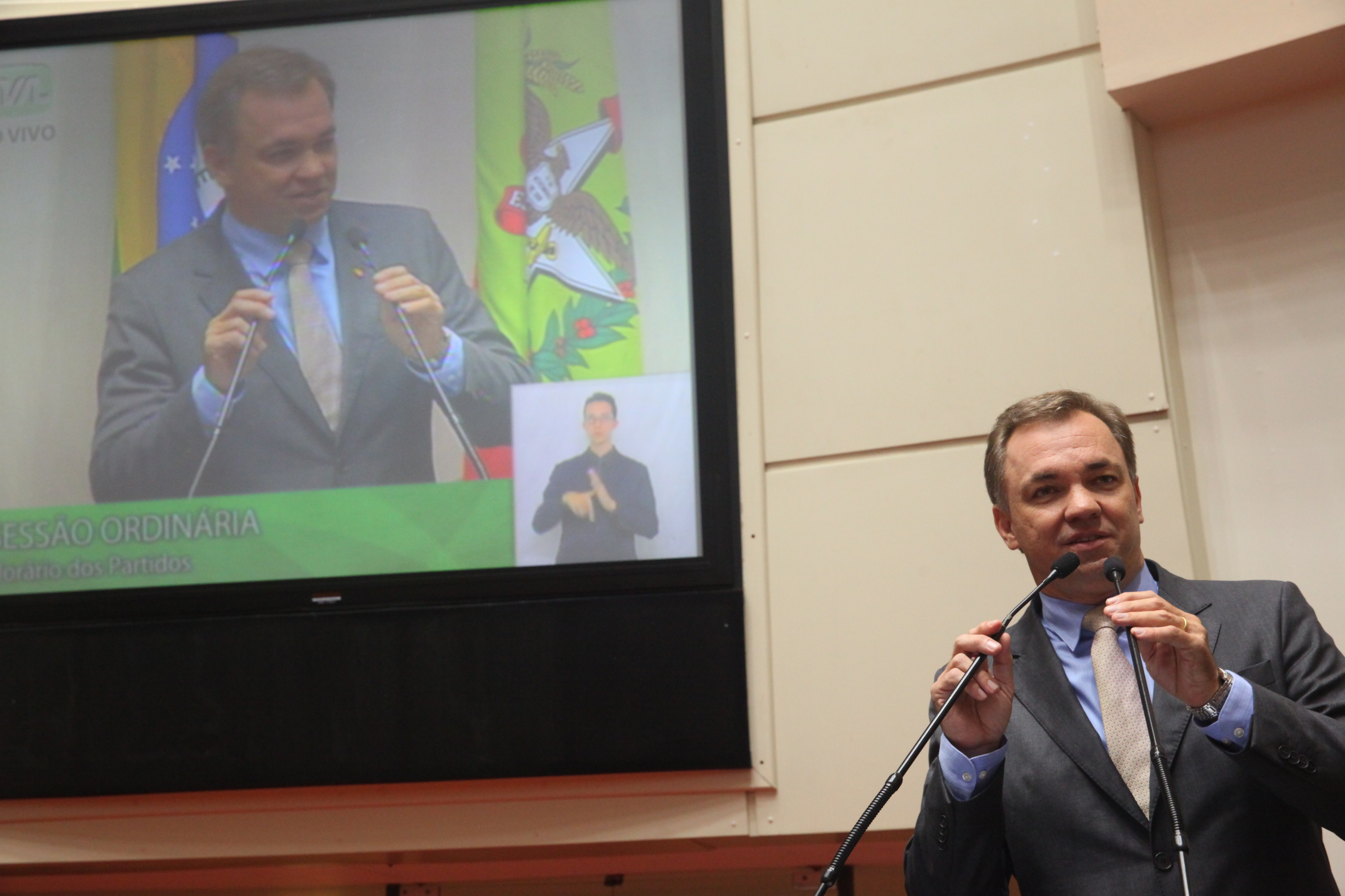 Sessão Ordinária - Plenário Osni Régis  - Deputado Gean Loureiro (PMDB) - Foto: Eduardo Guedes de Oliveira; Agencia AL