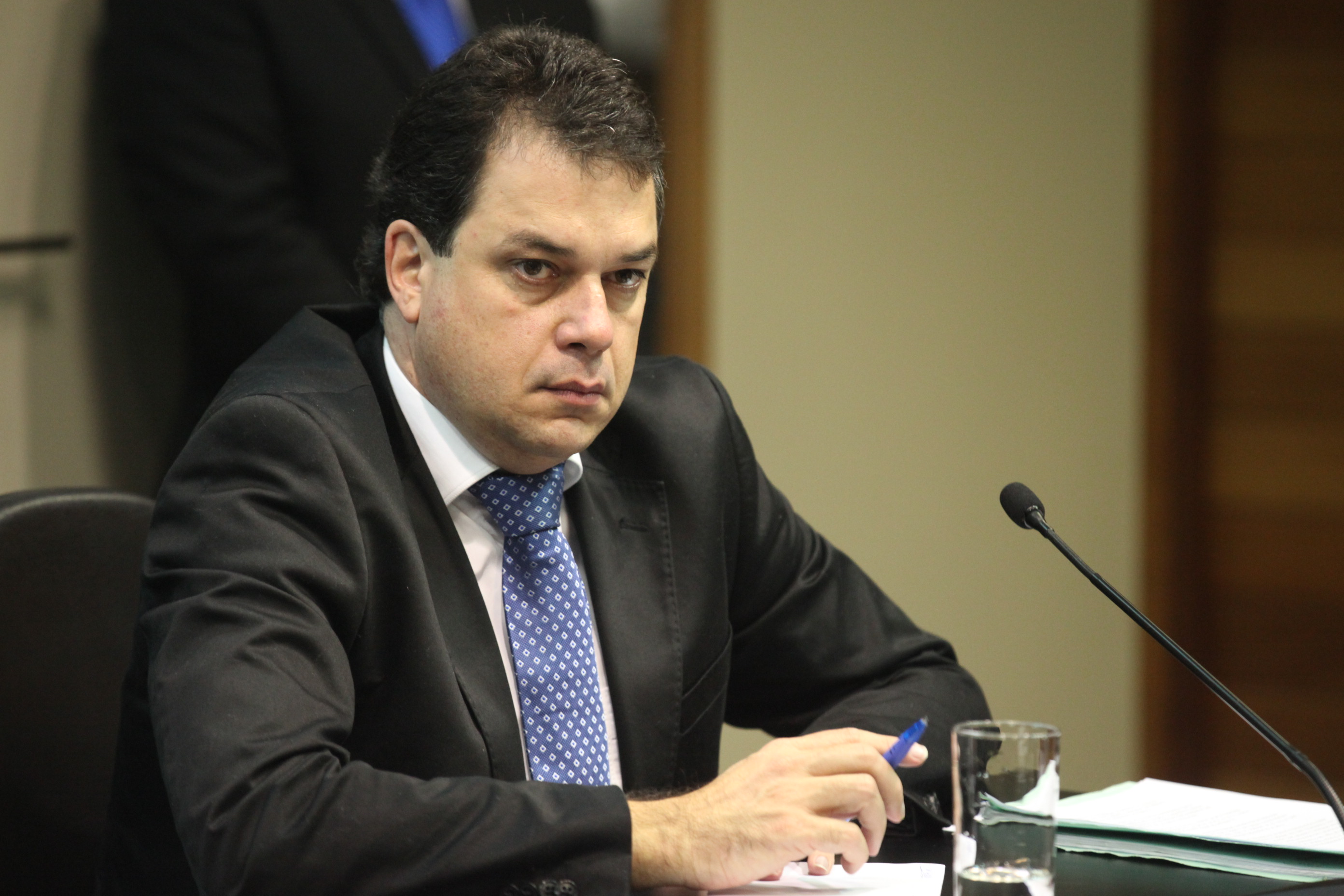 Deputado Rodrigo Minotto (PDT). Comissão de Finanças e Tributação. Foto: Fábio Queiroz | Agência AL