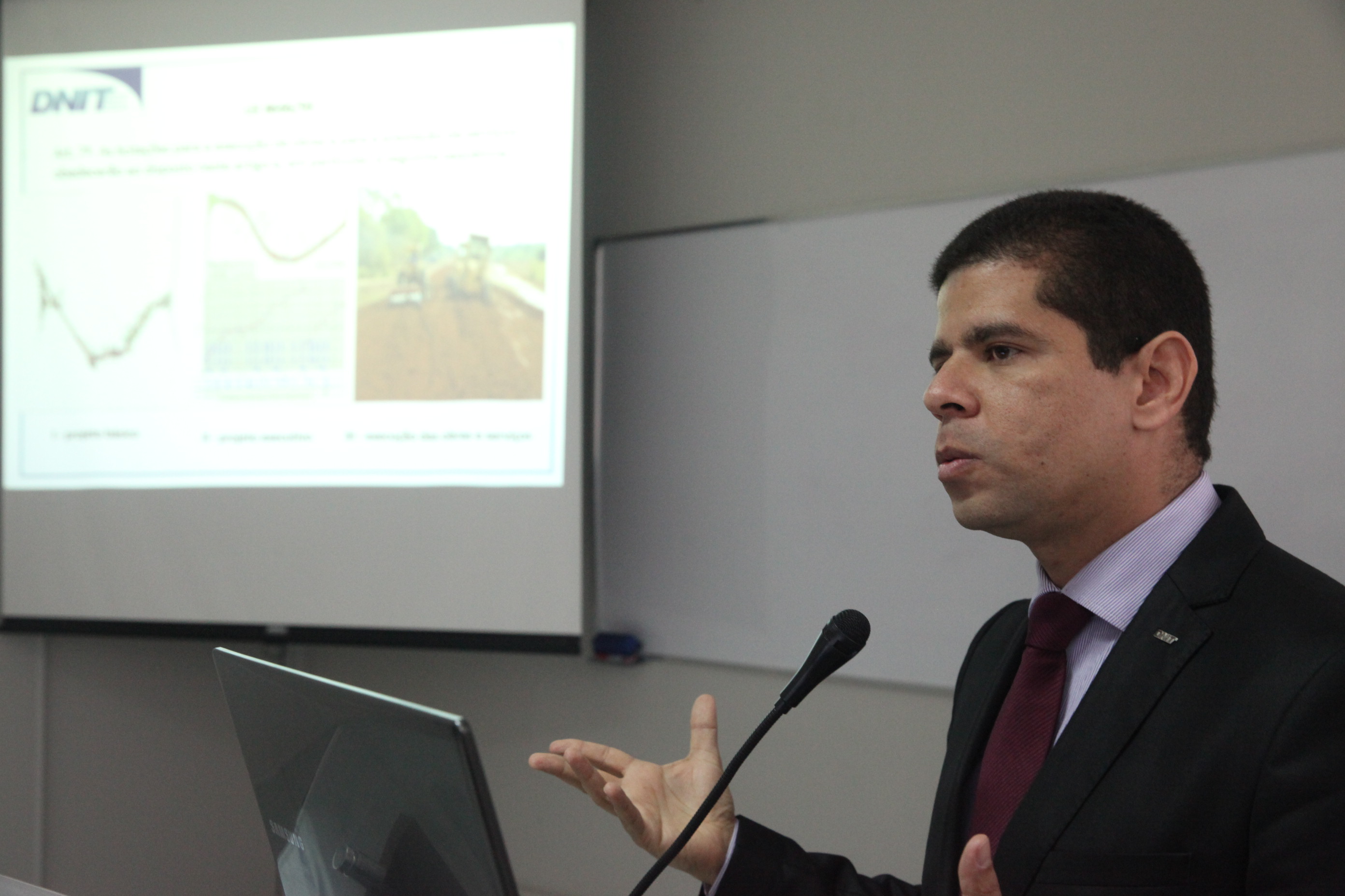 Reunião de apresentação do Estudo de Viabilidade da Duplicação da BR 470 elaborado pelos técnicos do Dnit. Foto: Fábio Queiroz / Agência AL