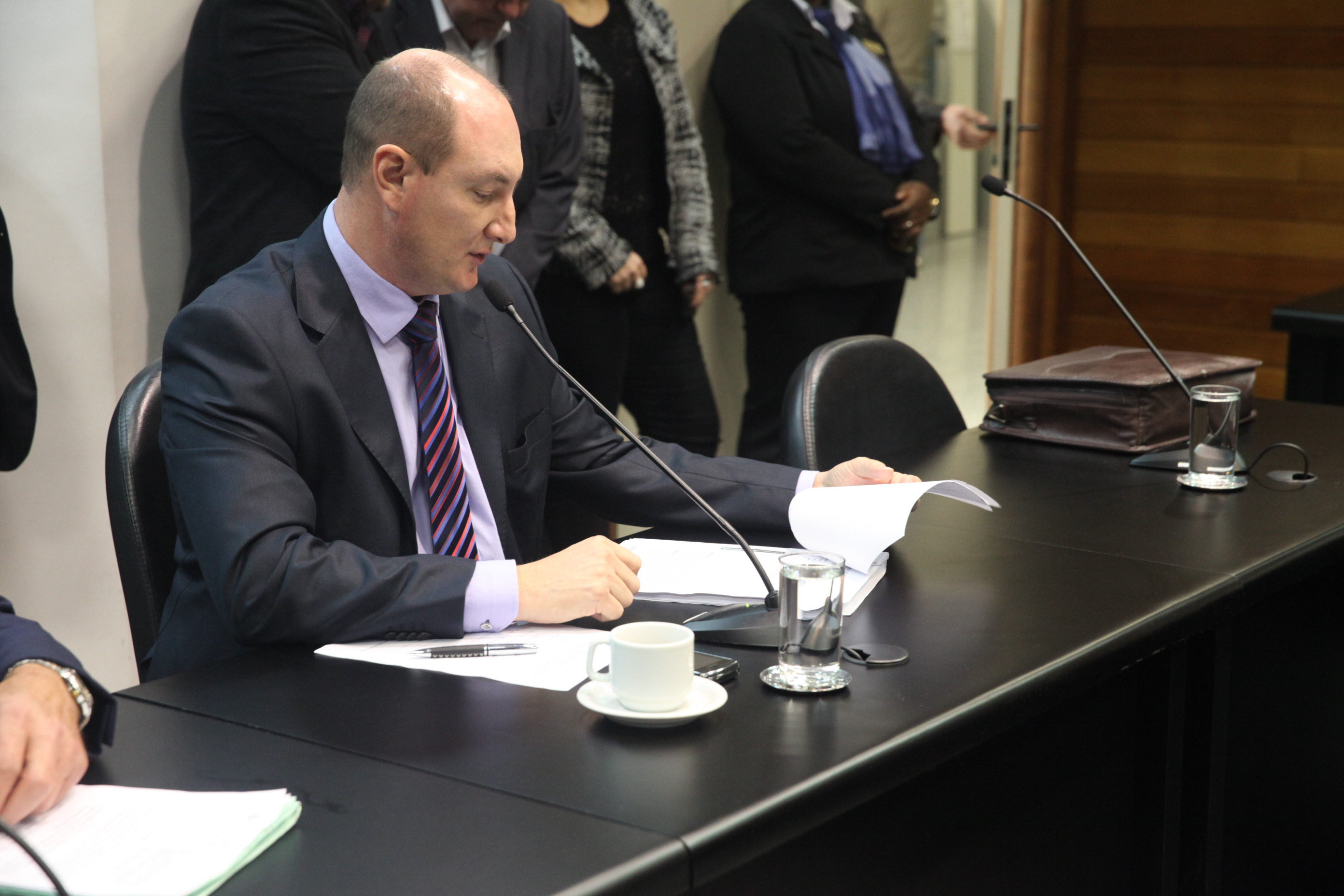Deputado Mauro de Nadal (PMDB). Reunião da Comissão de Constituição e Justiça. Foto: Fábio Queiroz / Agência AL