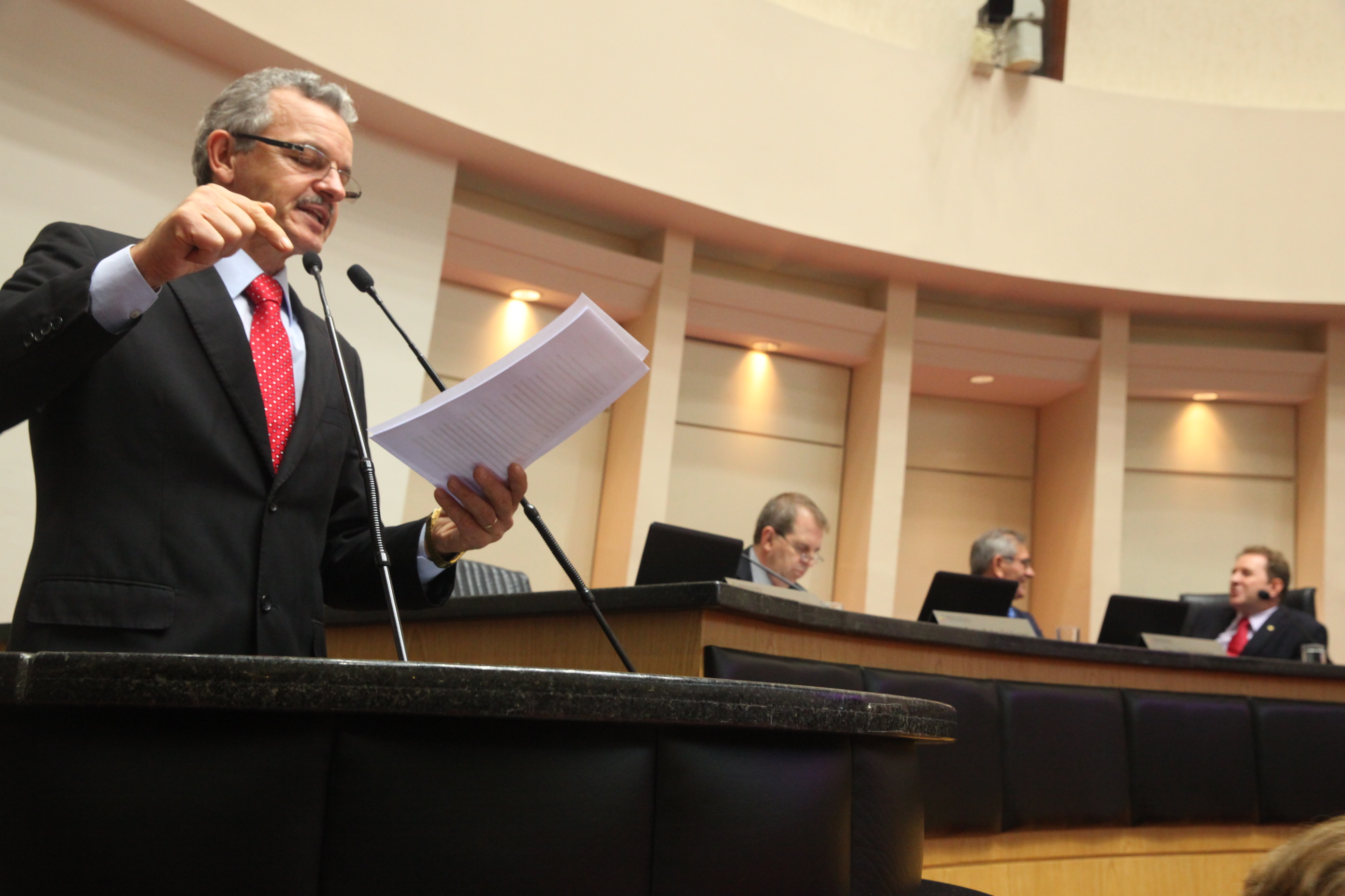 Plenário Osni Régis. Deputado Dirceu Dresch (PT) -  Foto: Eduardo Guedes de Oliveira/Agência AL