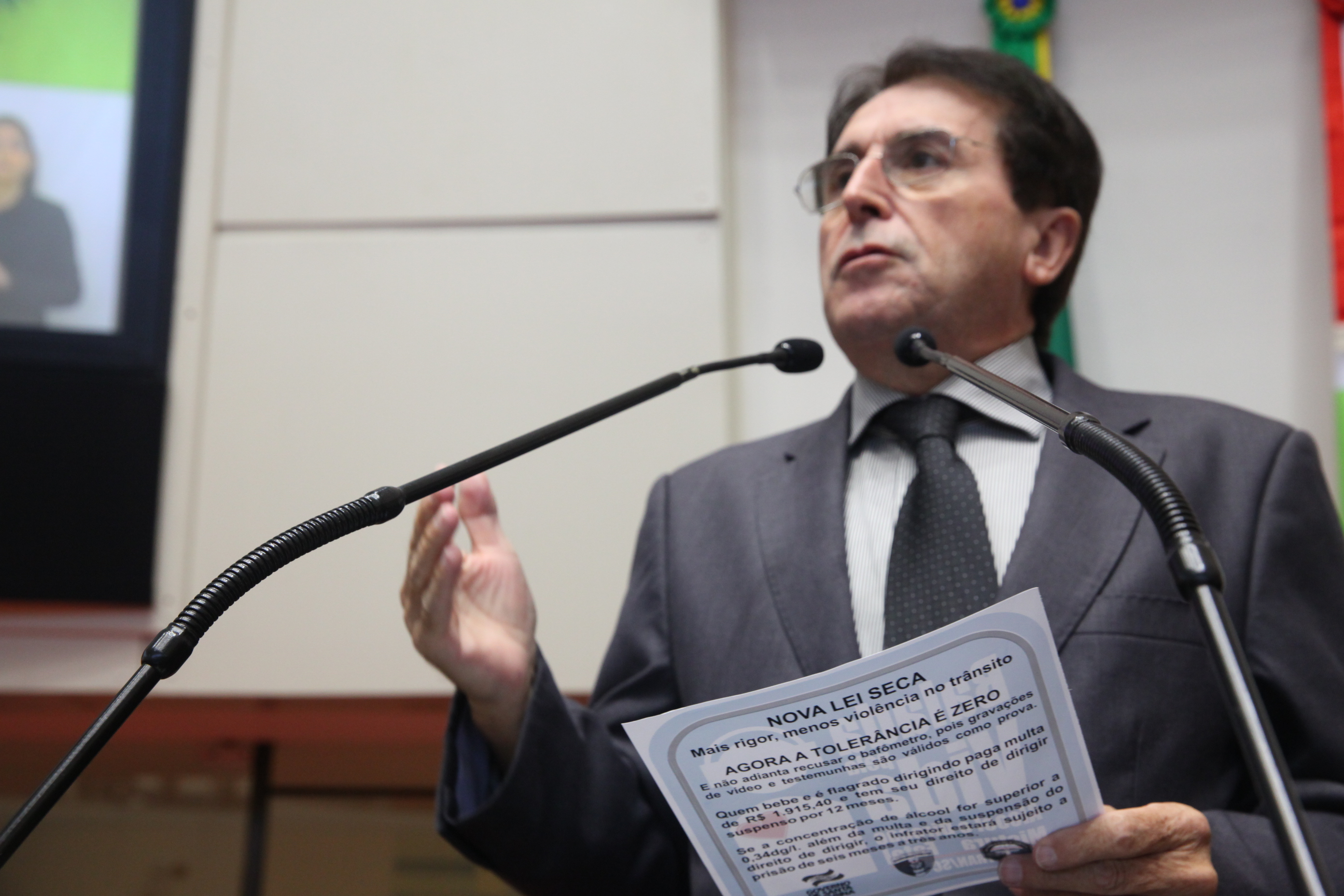 Sessão Ordinária - Plenário Osni Régis. Deputado Antonio Aguiar (PMDB)  - Foto: Eduardo Guedes de Oliveira/Agência AL