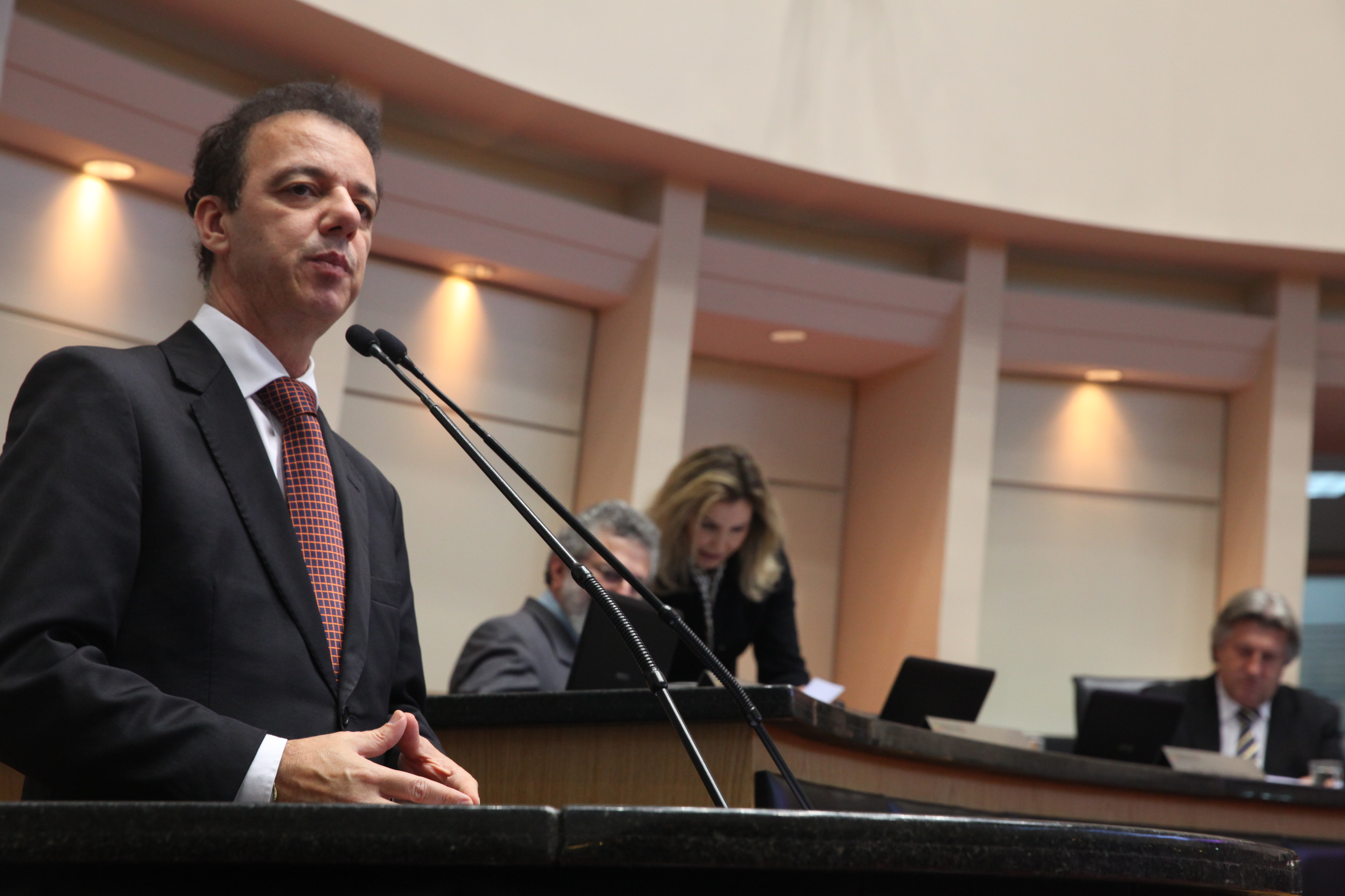 Sessão Ordinária - Plenário Osni Régis. Deputado Ismael dos Santos (PSD) - Foto: Eduardo Guedes de Oliveira/Agência AL
