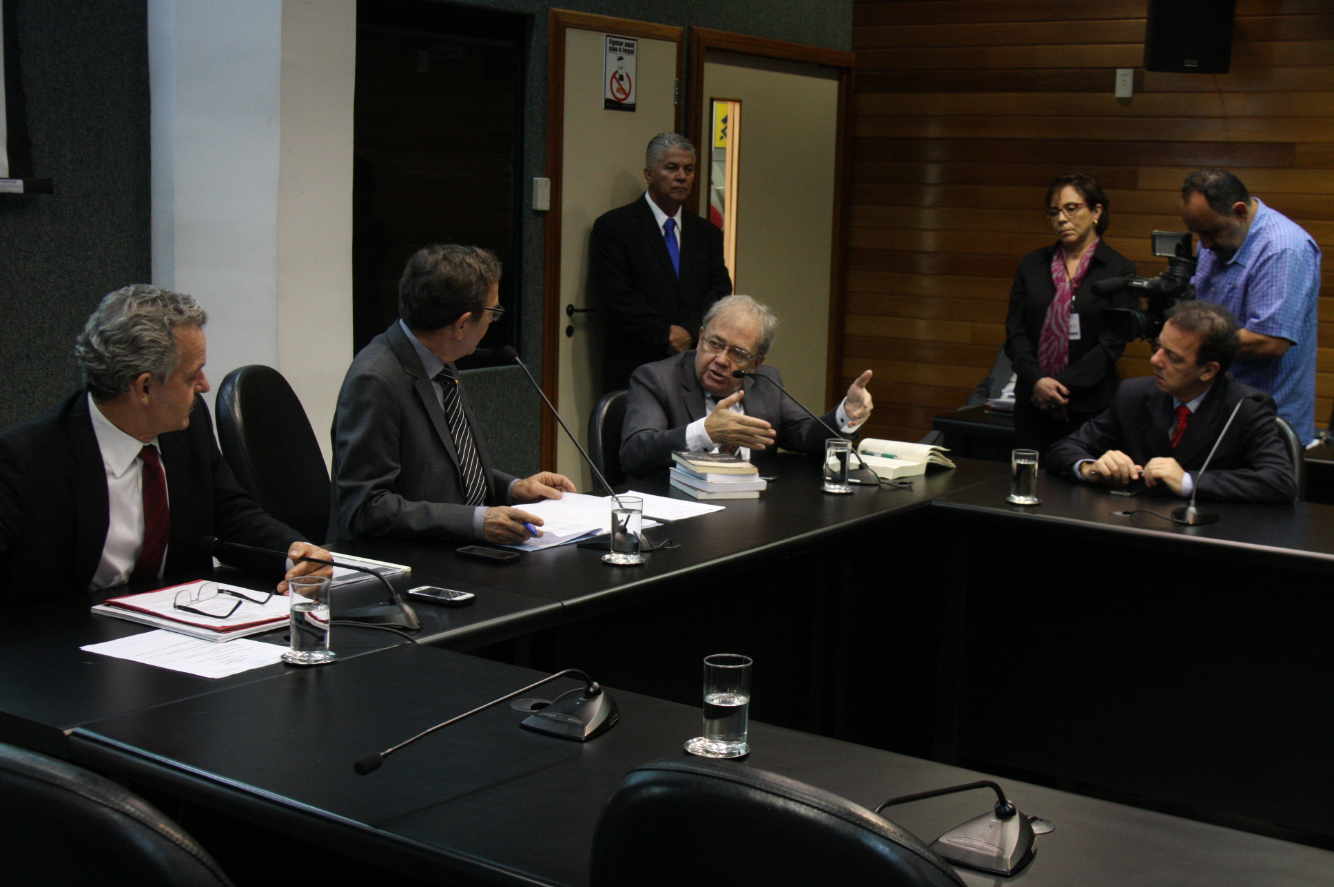 Comissão de Trabalho, Administração e Serviço Público.