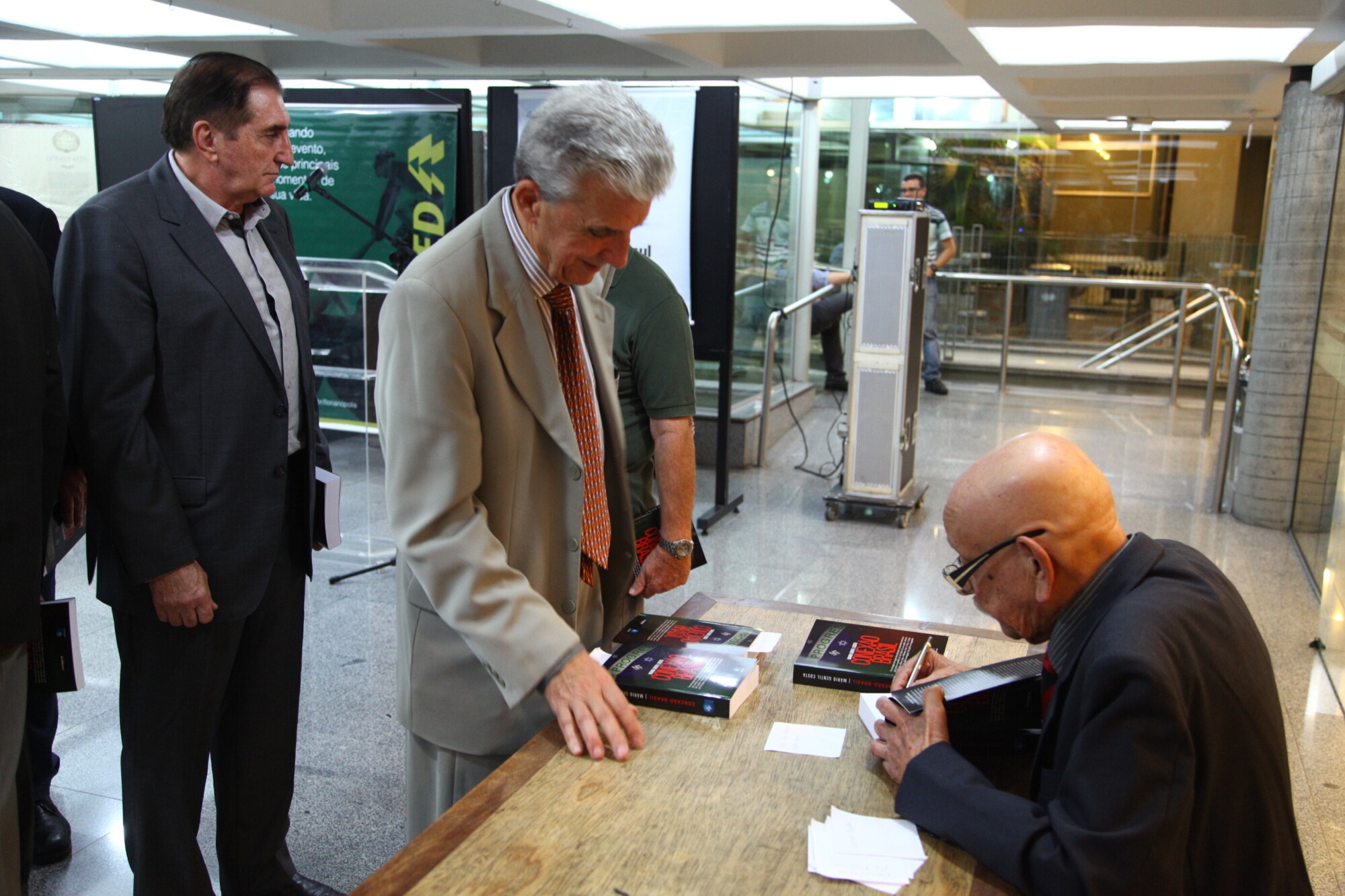 Lançamento do livro “Conexão Brasil”, de Mário Gentil Costa. FOTOS: Solon Soares/Agência AL