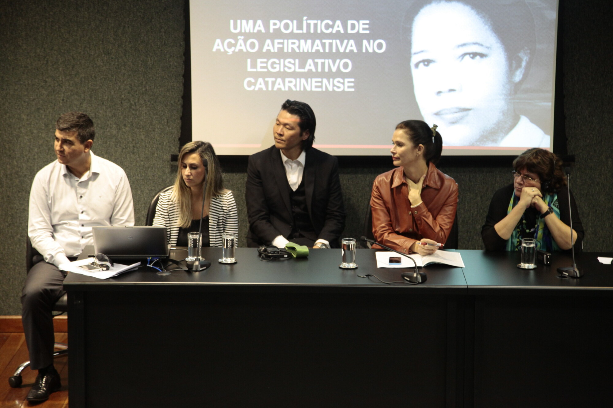 Encontro debate a participação dos jovens no mundo do trabalho
