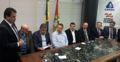 Deputado Rodrigo Minotto acompanha lançamento de obras de esgotamento sanitário