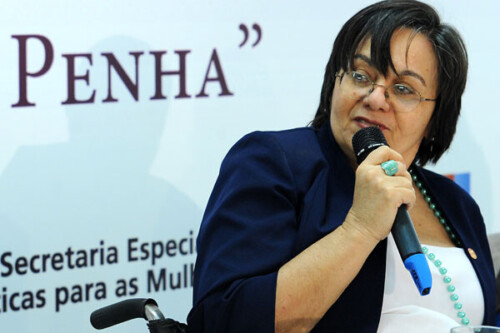 Maria da Penha participa do Fórum pelo fim da violência em Chapecó