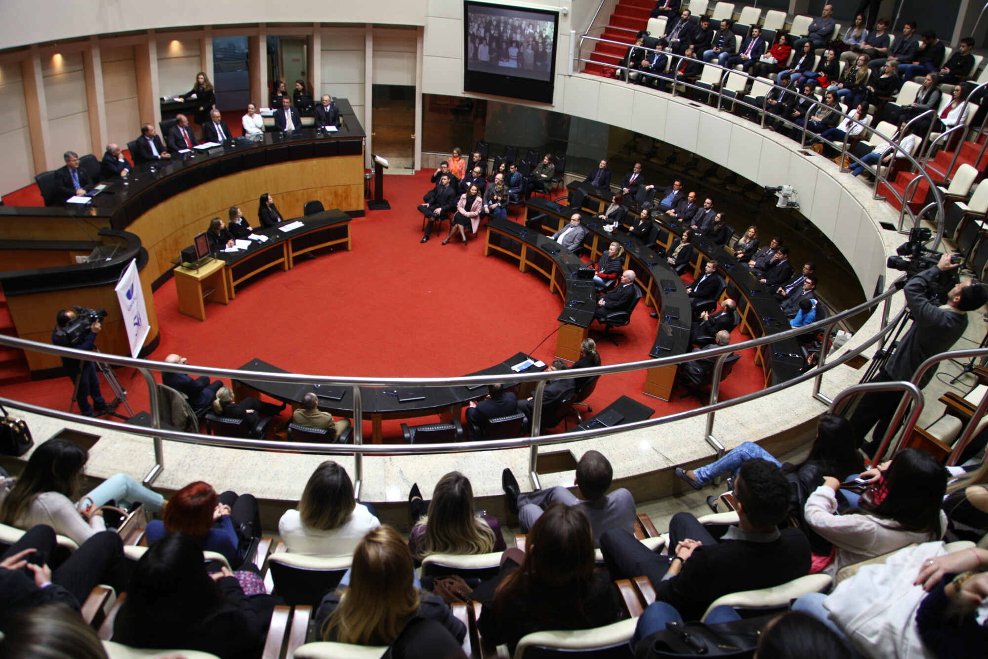Comunidade acadêmica prestigiou a solenidade