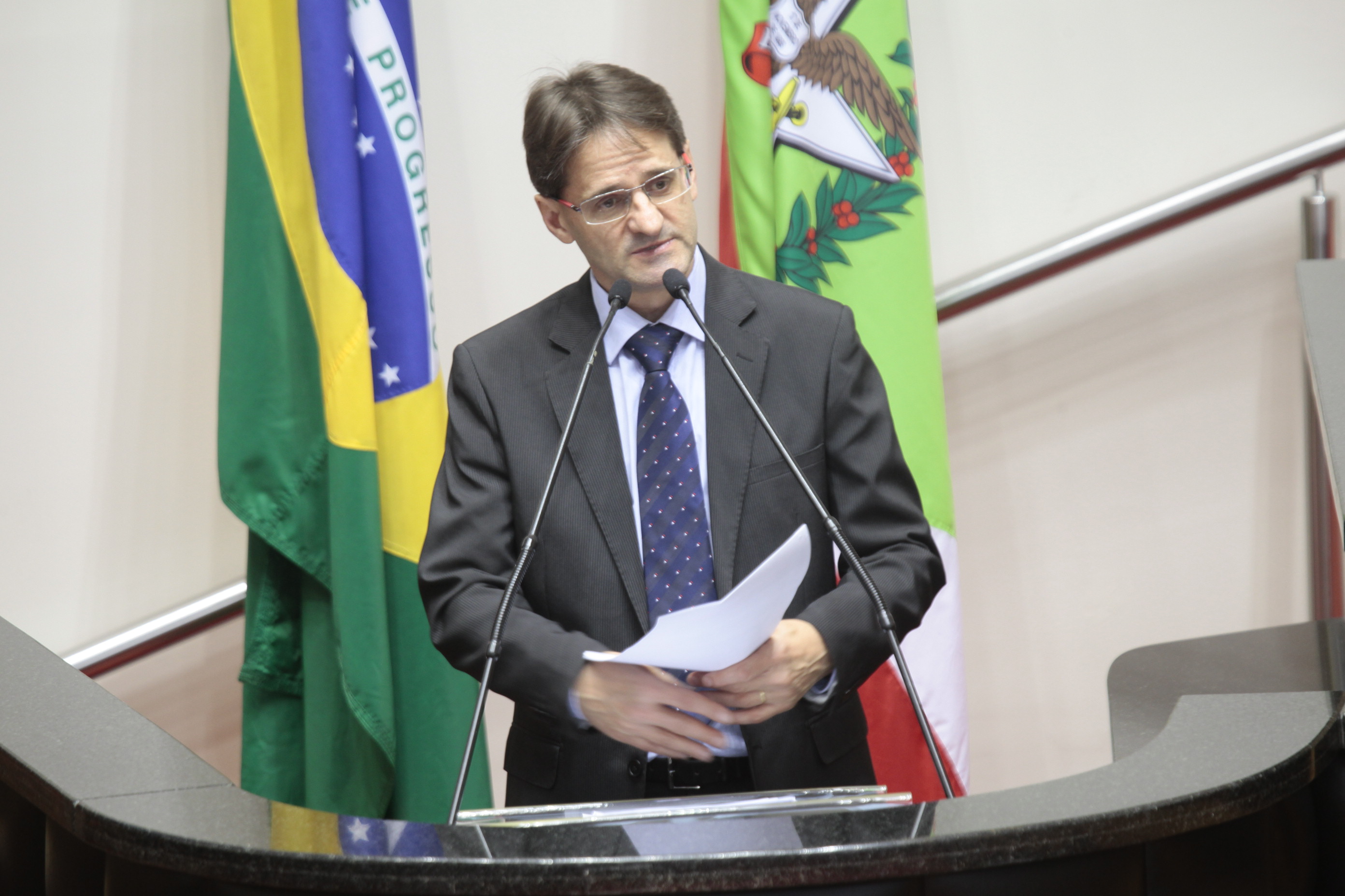 Sessão Ordinária - Deputado Neodi Saretta (PT) - Plenário Osni Régis. Foto: Humberto Gesser/Agência AL