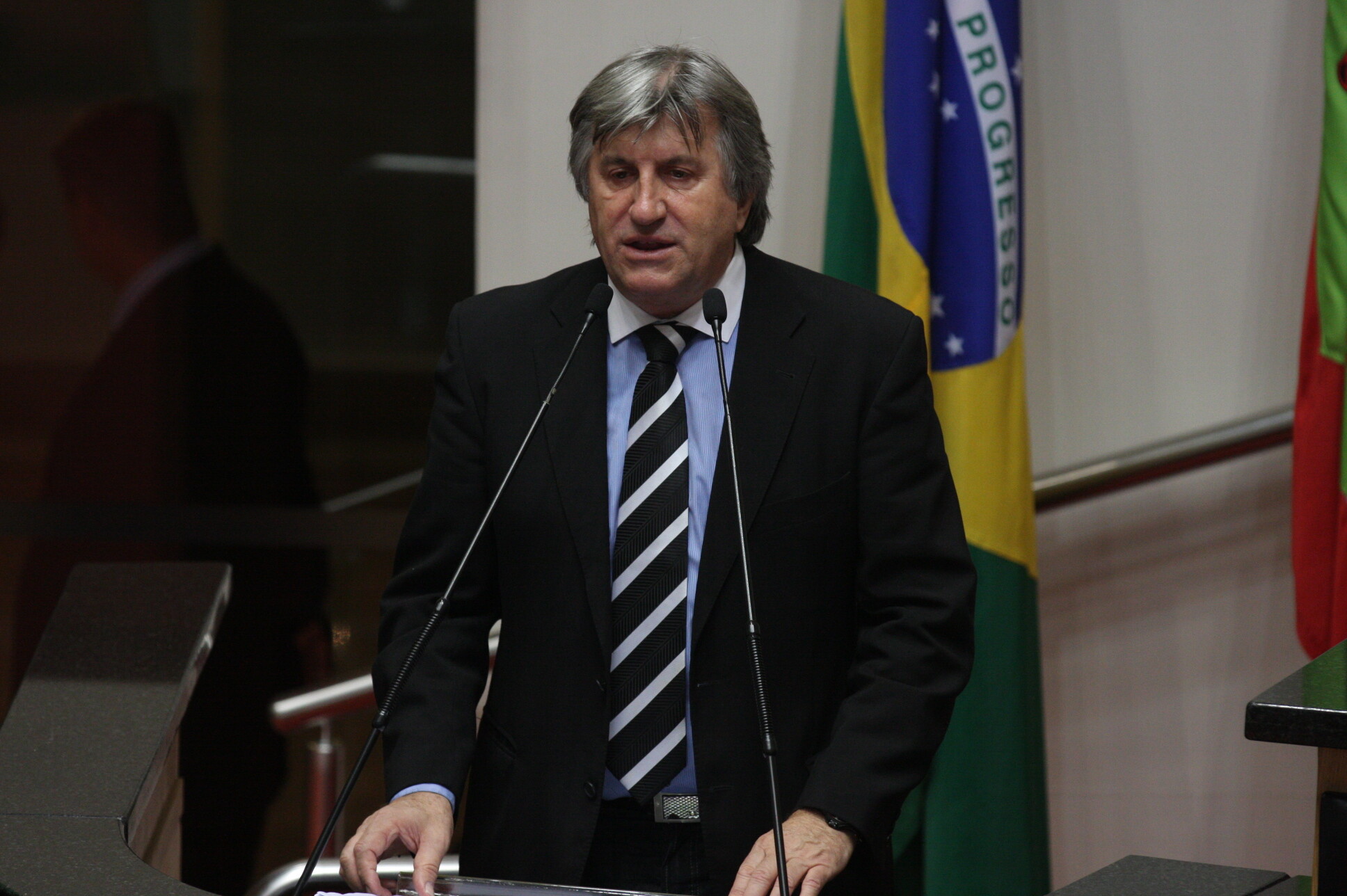Deputado Leonel Pavan
