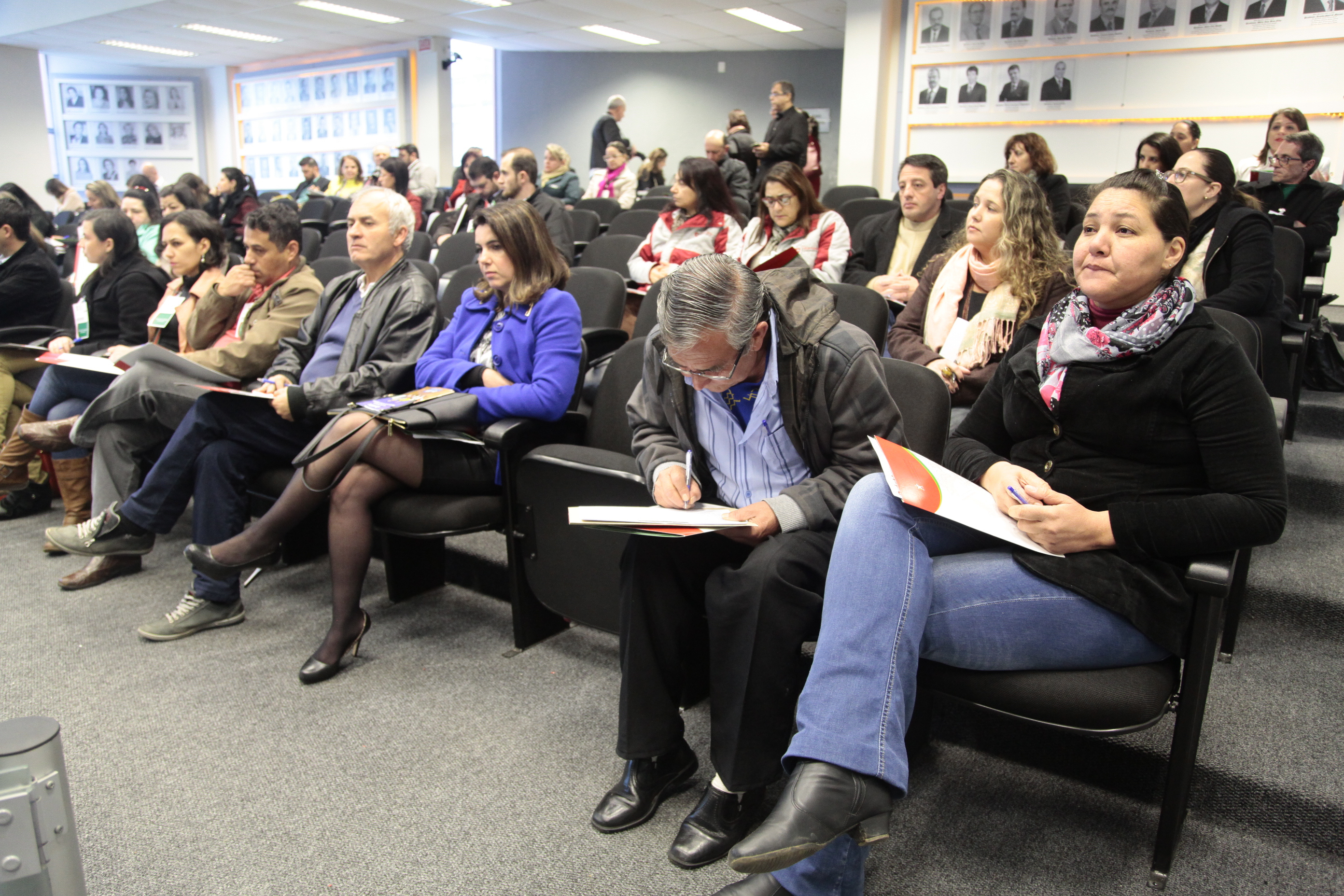 Seminário Regionalizado sobre Gestão Municipal do Fundo para a Infância e Adolescência - FIA. Lages. Foto: Miriam Zomer/Agência AL
