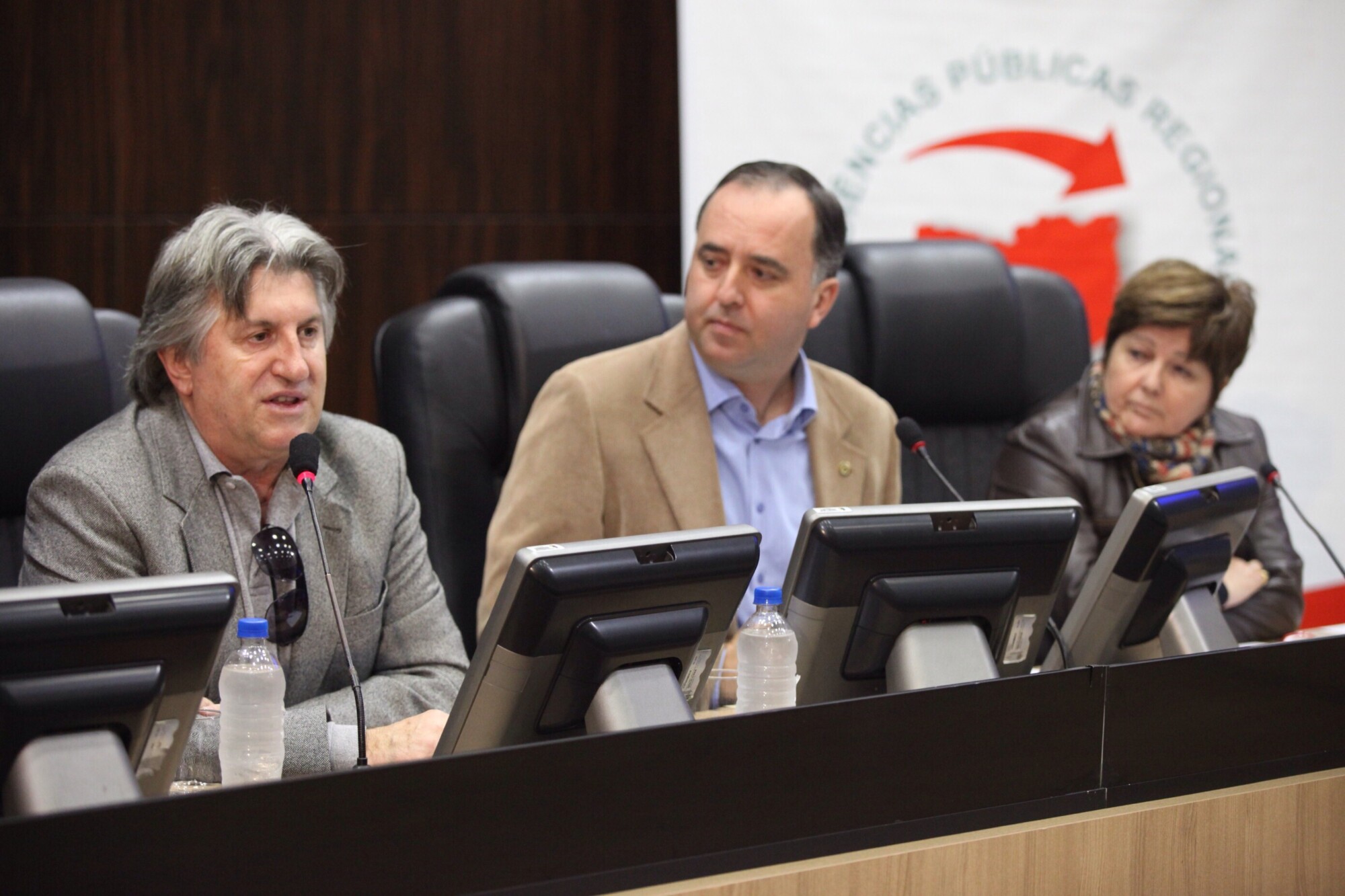 Deputados Leonel Pavan (PSDB) e Kennedy Nunes (PSD) participaram dos debates. FOTO: Fábio Queiroz/ Agência AL
